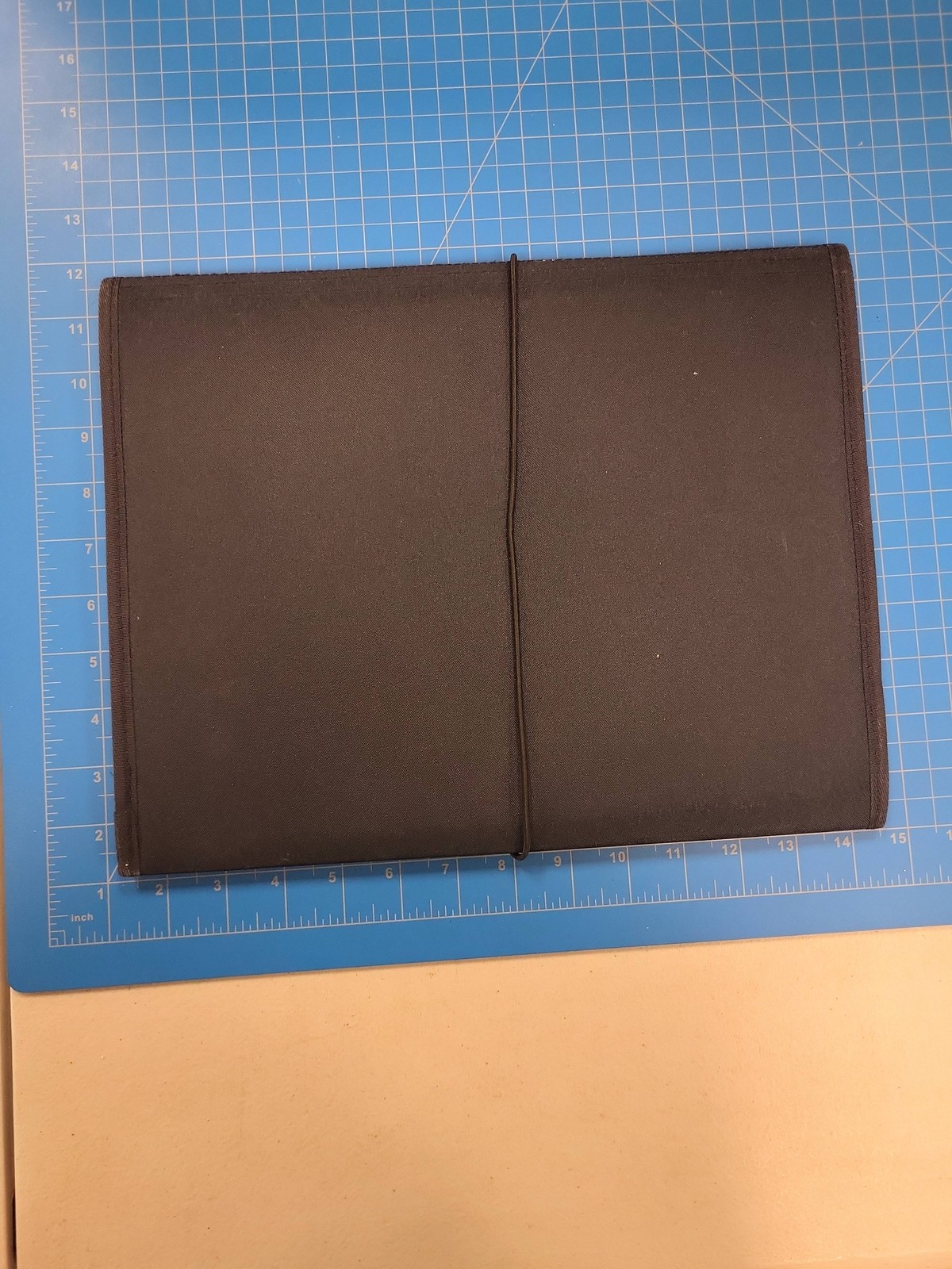 Black Fabric Portfolio Padfolio Document Organizer Binder Elastic Cord Case 14×1