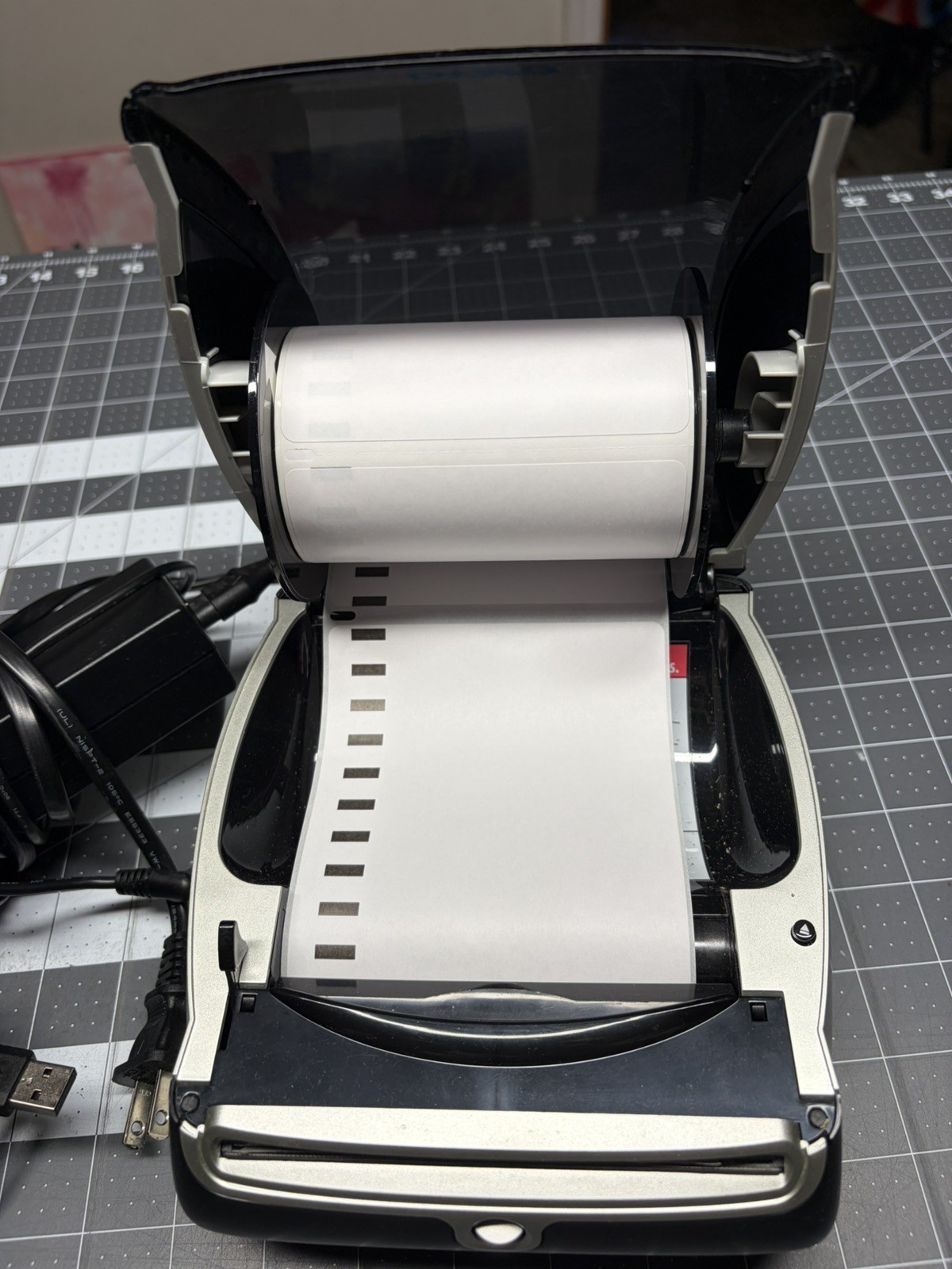 4 Rolls DYMO 4XL Labels Direct Thermal Shipping Labels 4″x6″ 1744907 compatible