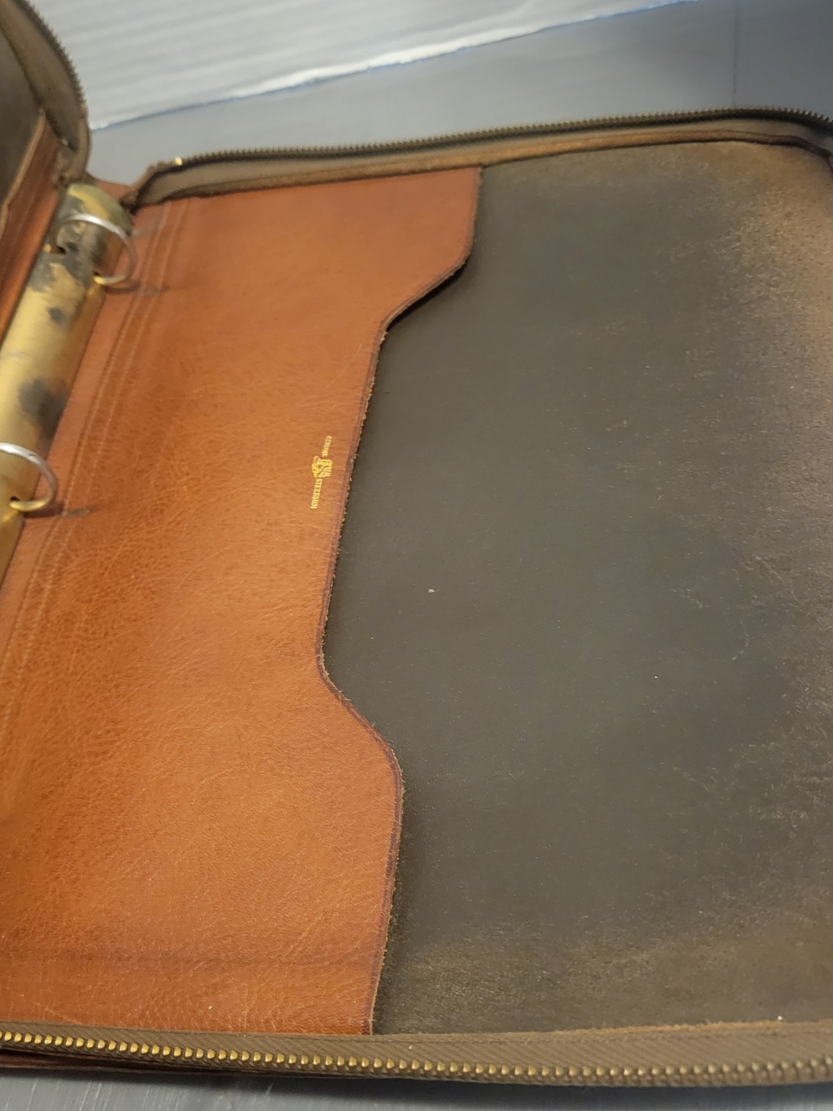 Vintage Embossed Leather Portfolio Business Folder File Case Steerhide Tan