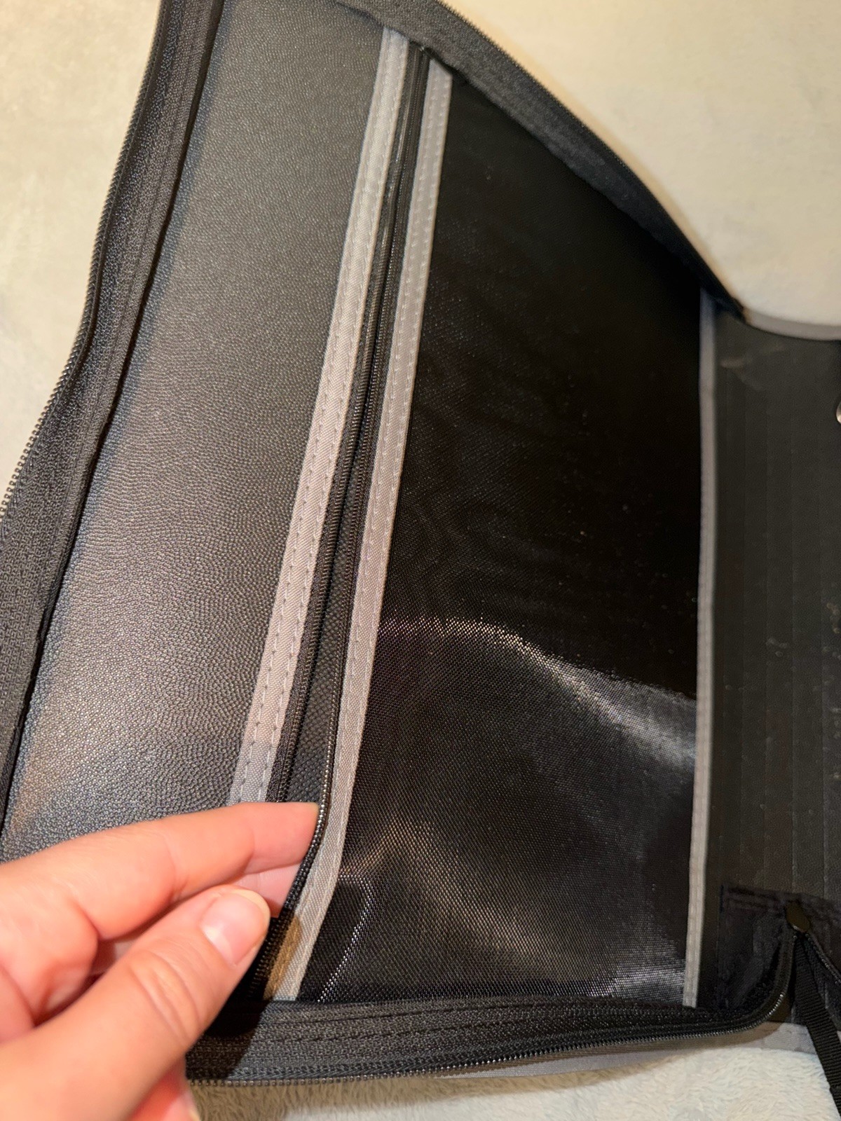 Five Star 3 Ring Binder 2in with Zipper Closure Black with Grey Stripes Used
