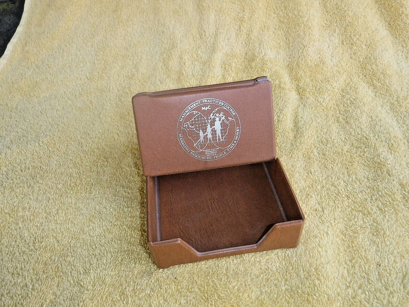 VINTAGE PREOWNED GENERAL ELECTRIC MPC MANAGEMENT PRACTICES COURSE CARD HOLDER