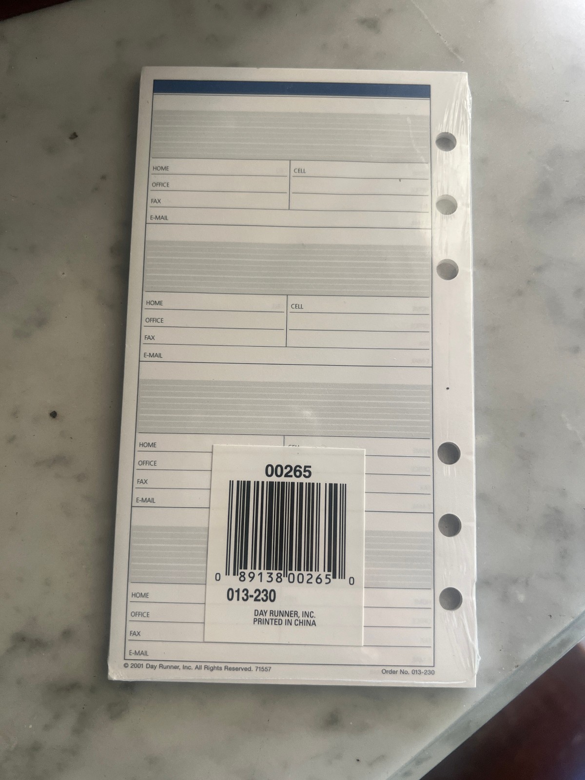 Day Runner Telephone Address 30 Pages with 6 Ring 3 3/4″ x 6 3/4″ 2002