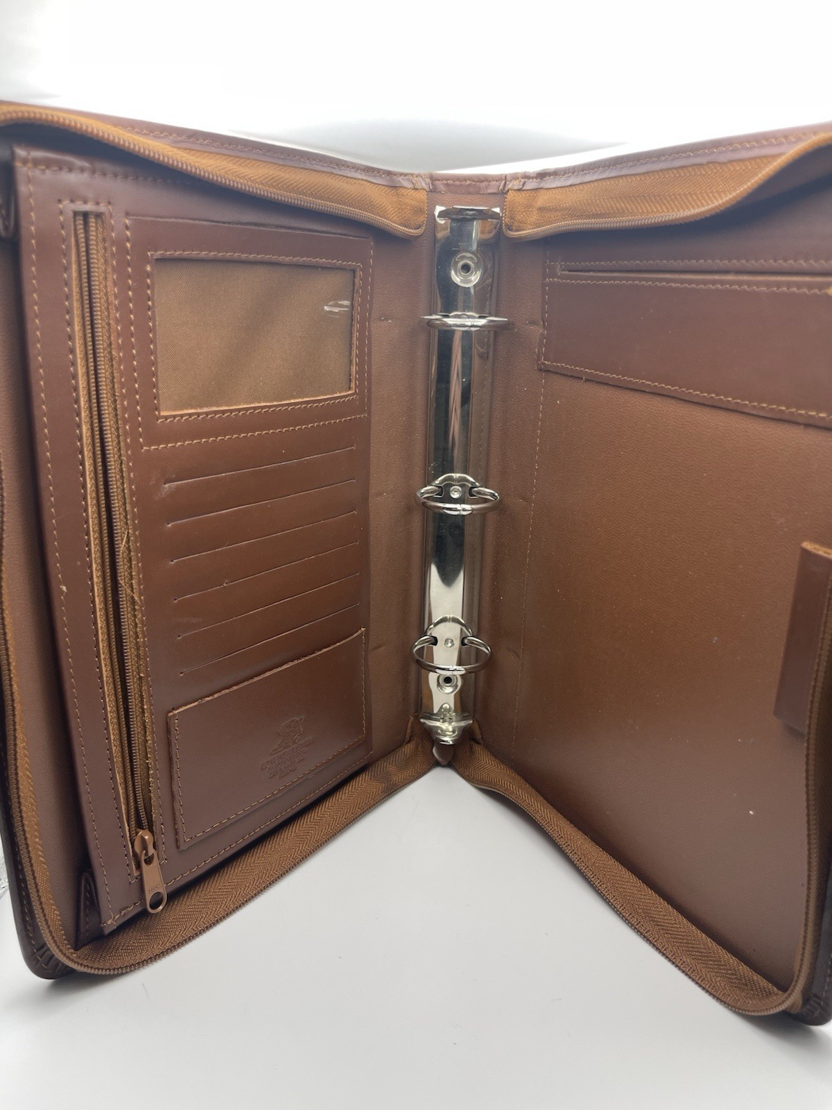 VTG Day Runner Genuine Leather Planner 3-Ring Binder Snap Close Full Size