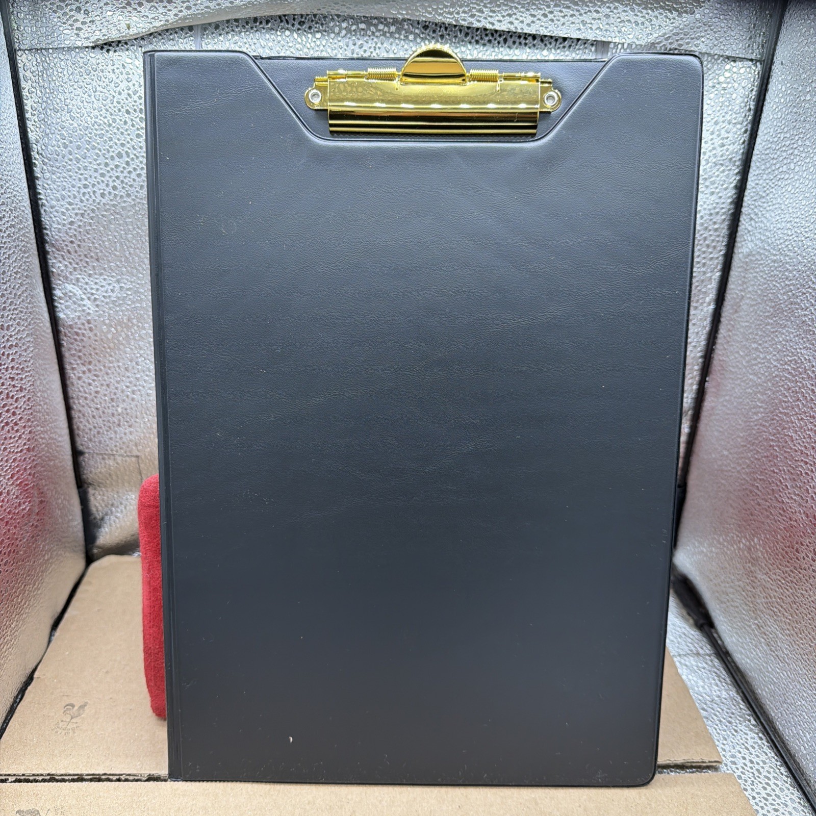 Samsill 71410 Brass Clip HD Vinyl Padfolio BLK New W/ 50 Sheet Notepad 8×11