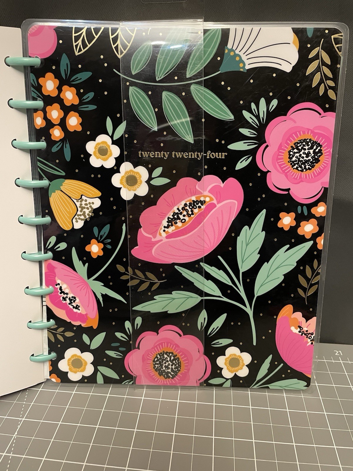 Happy Planner Classic Tiny Florals Lined Vertical Layout 12 Mo 9 Disc Size