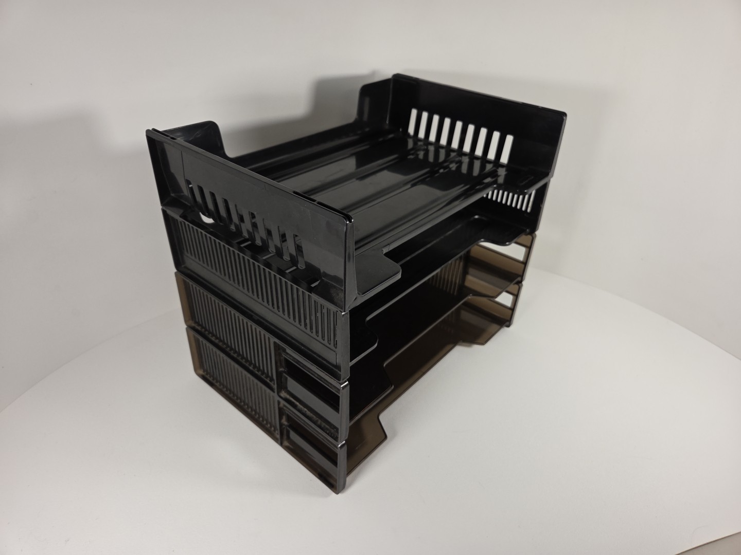 Lot Vtg Eldon (2) Rubbermaid (2) Stacking Plastic Letter Paper Tray Blk/Smoke