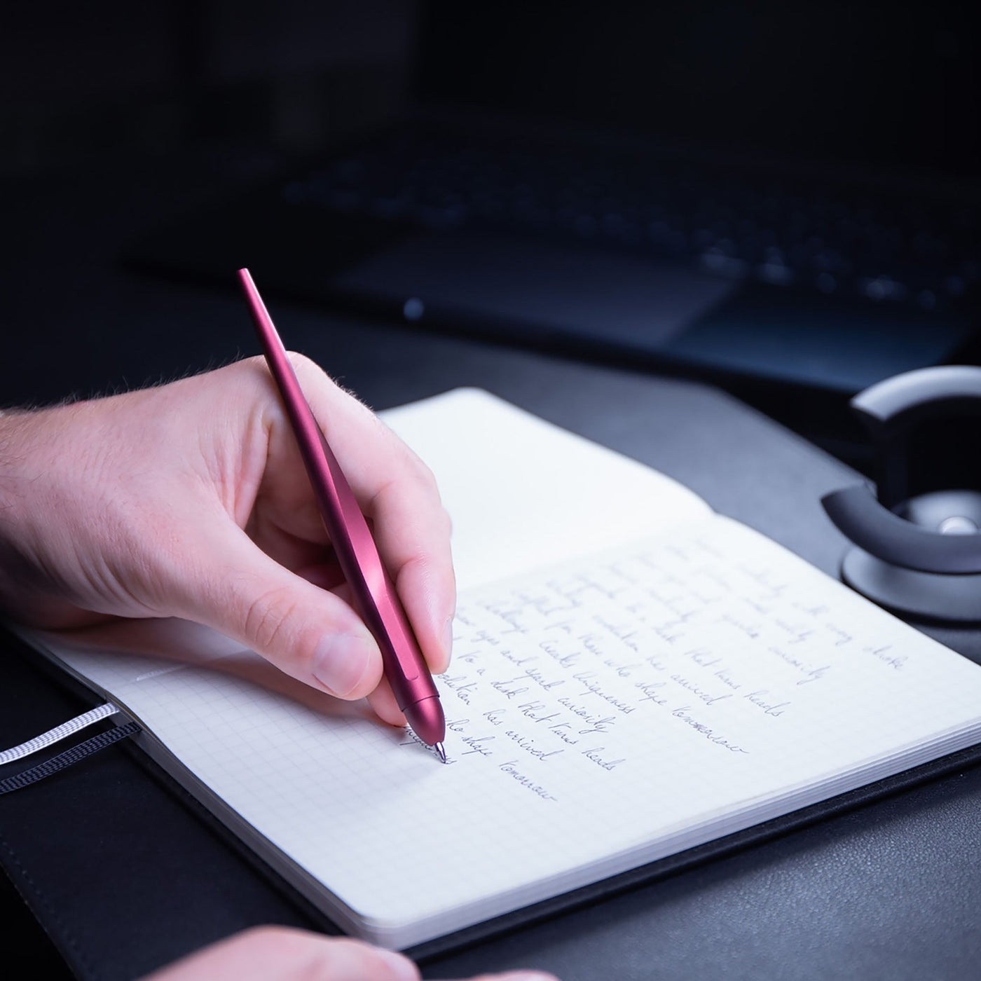 ✨ Novium Hoverpen 2.0 Interstellar Desk Pen – Mars Magma ✨