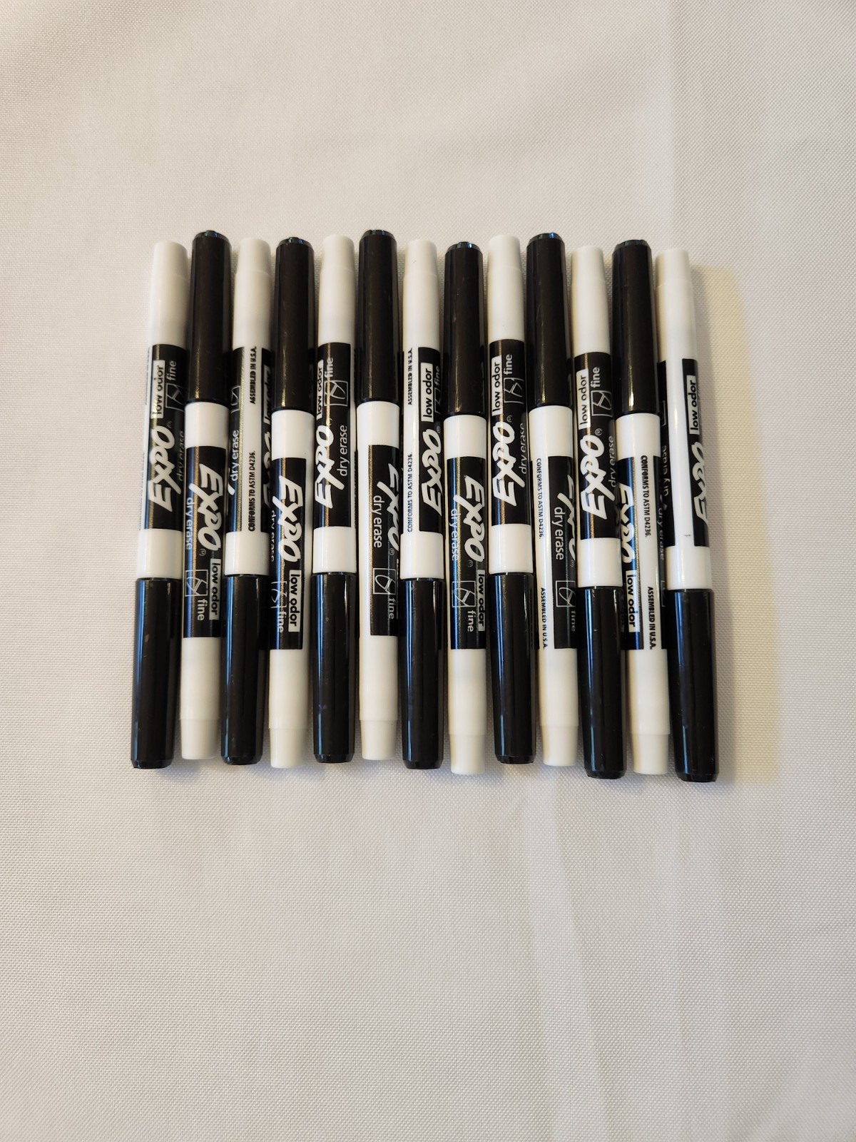 33 Dry Erase Markers Lot – 13 Black EXPO Fine Tip + 20 Color COMIX Fine Tip Mark
