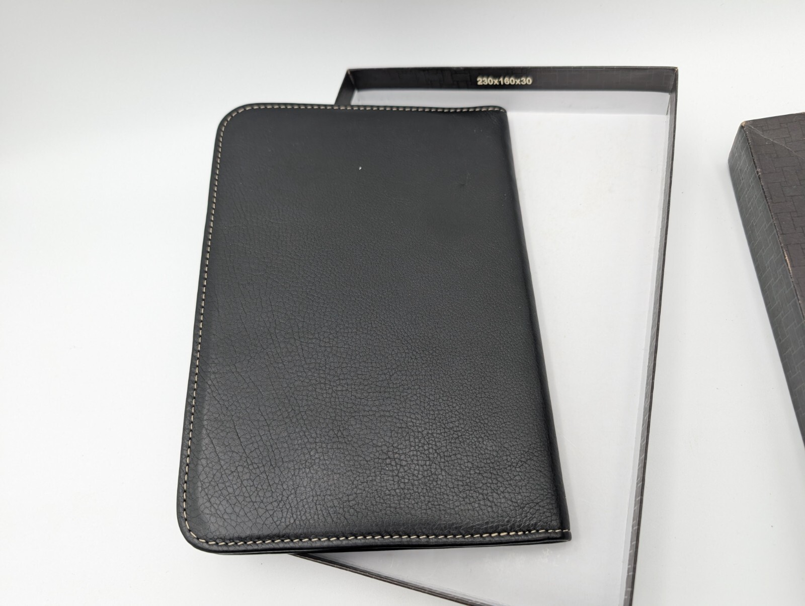 Cole Haan Leather Portfolio Planner Binder Cover About 8×5.5 Inch
