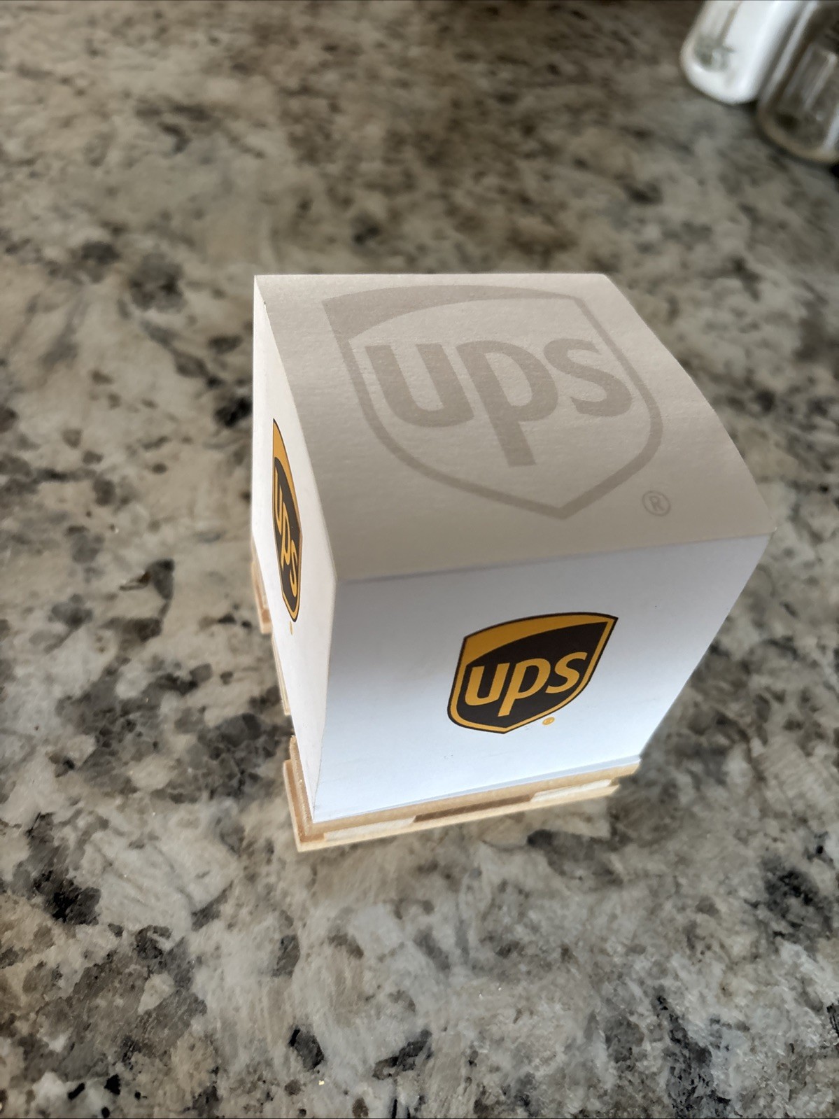 UPS Post It Notes