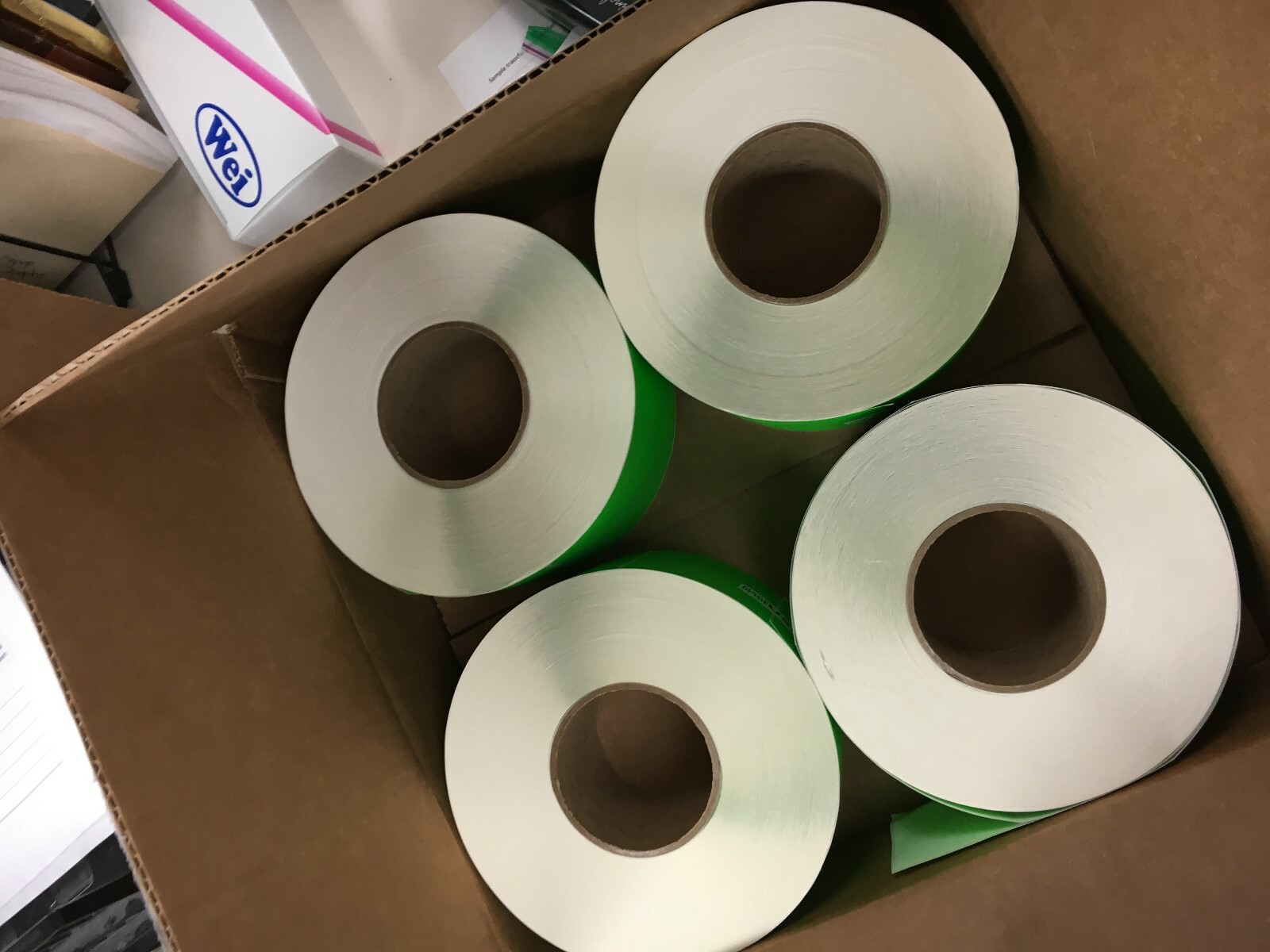 4- 3″x5″ Thermal Transfer floodcoated labels, 1200 labels/roll, 3″ core. Fuores