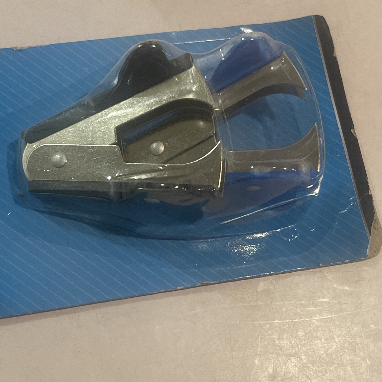 Staple Removers 2ct. Pack New Easy To Use As Pictures 😍