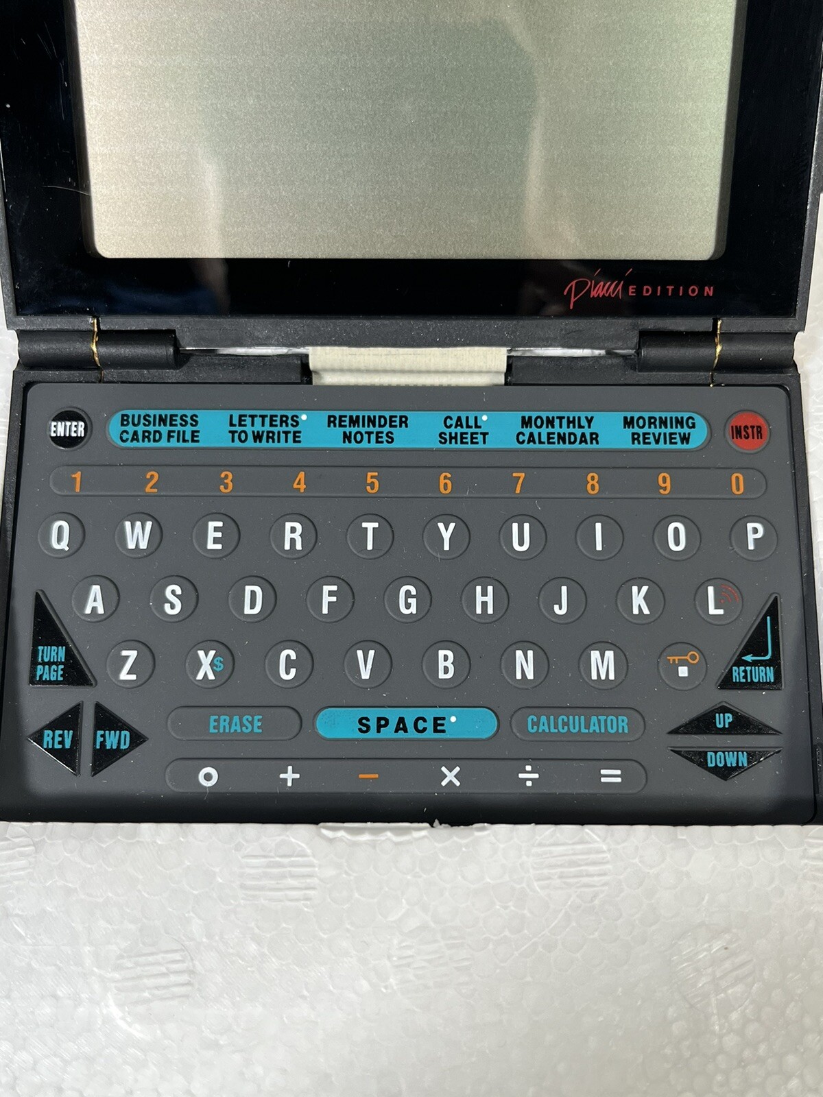 Tele-Art The Pocket Memory Foldable Digital Display QWERTY Keyboard Organizer