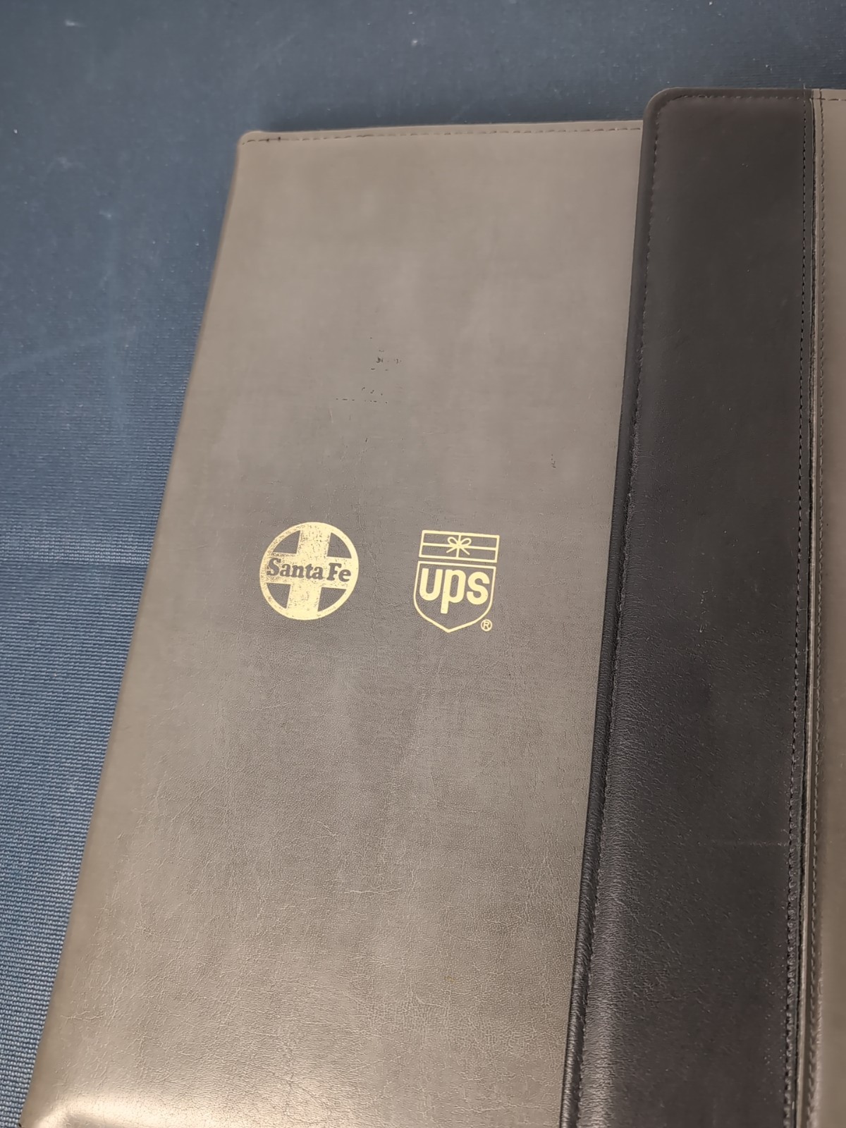 VTG SANTA FE/UPS Portfolio Leather? Business Professional Folder Notepad Holder