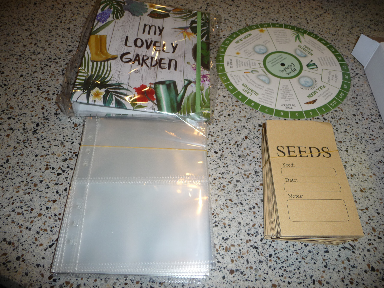 281 pc Garden Seed Storage Set – 200 Pockets, Clear Sheet Protectors 80 Sealable