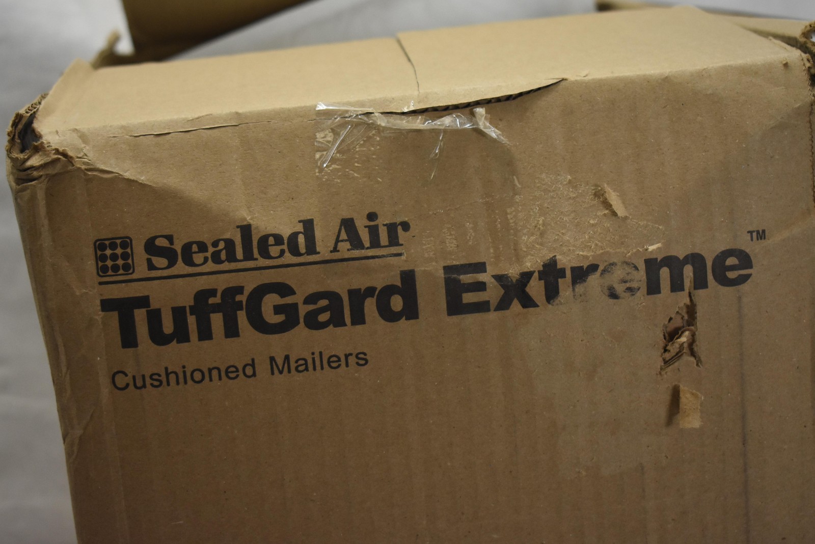 Sealed Air TuffGard Extreme Cushioned Mailers #2 8.5×12 Self-Seal 50ct