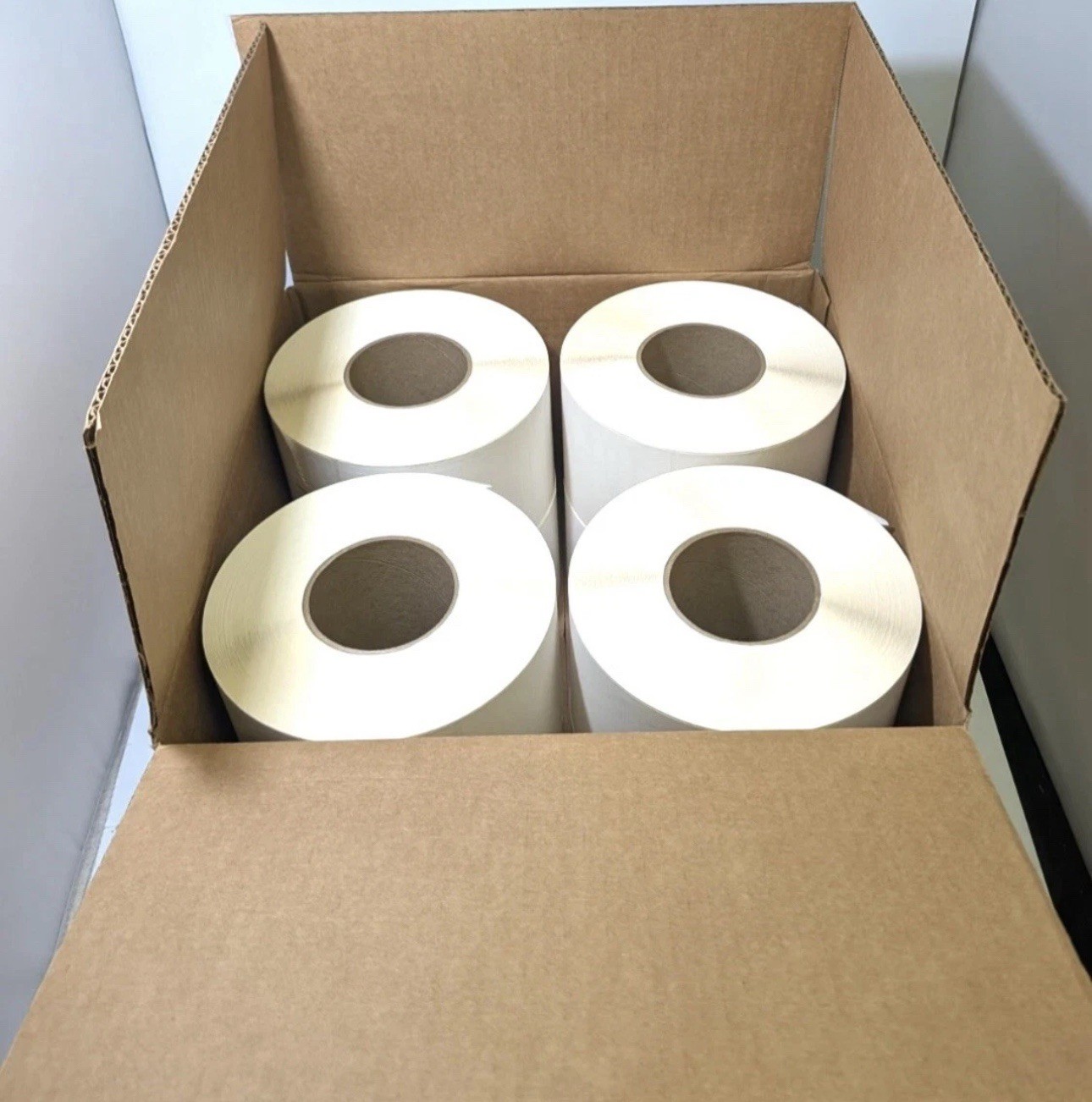 UPS #0177400603 Direct Thermal Label 4×6 Perforated 940 Label 3 Inch Core Roll