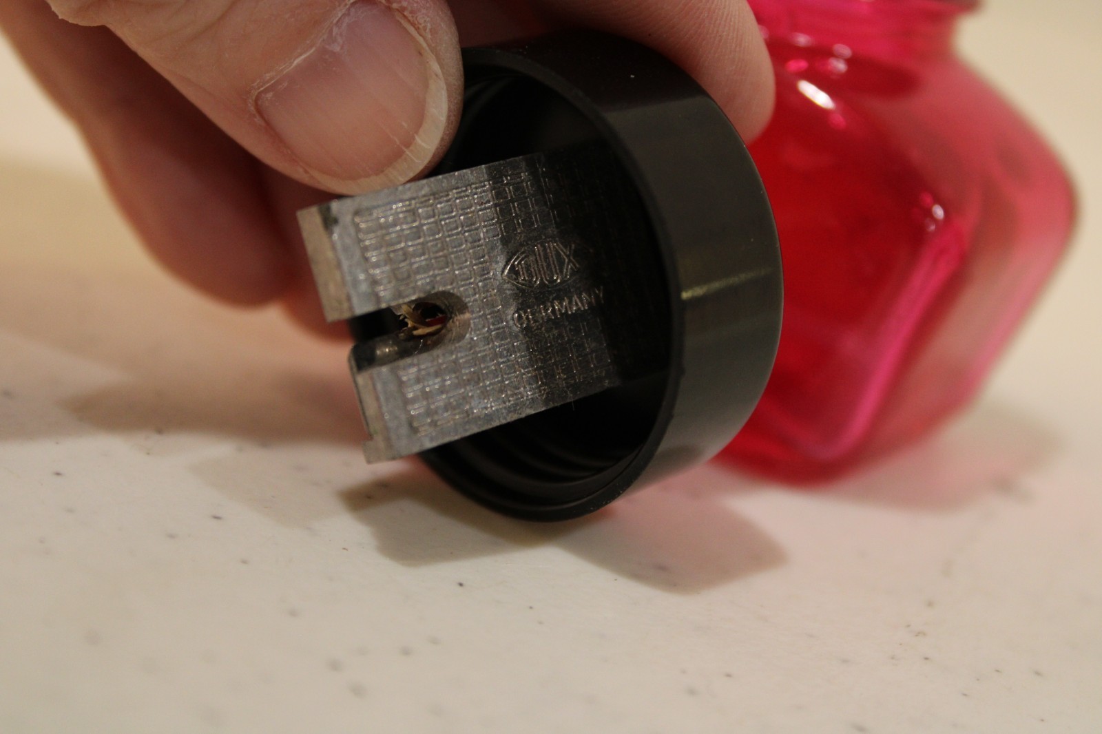 LEVENGER Glass Inkwell Pencil Sharpener, PINK W/DUX SHARPENER