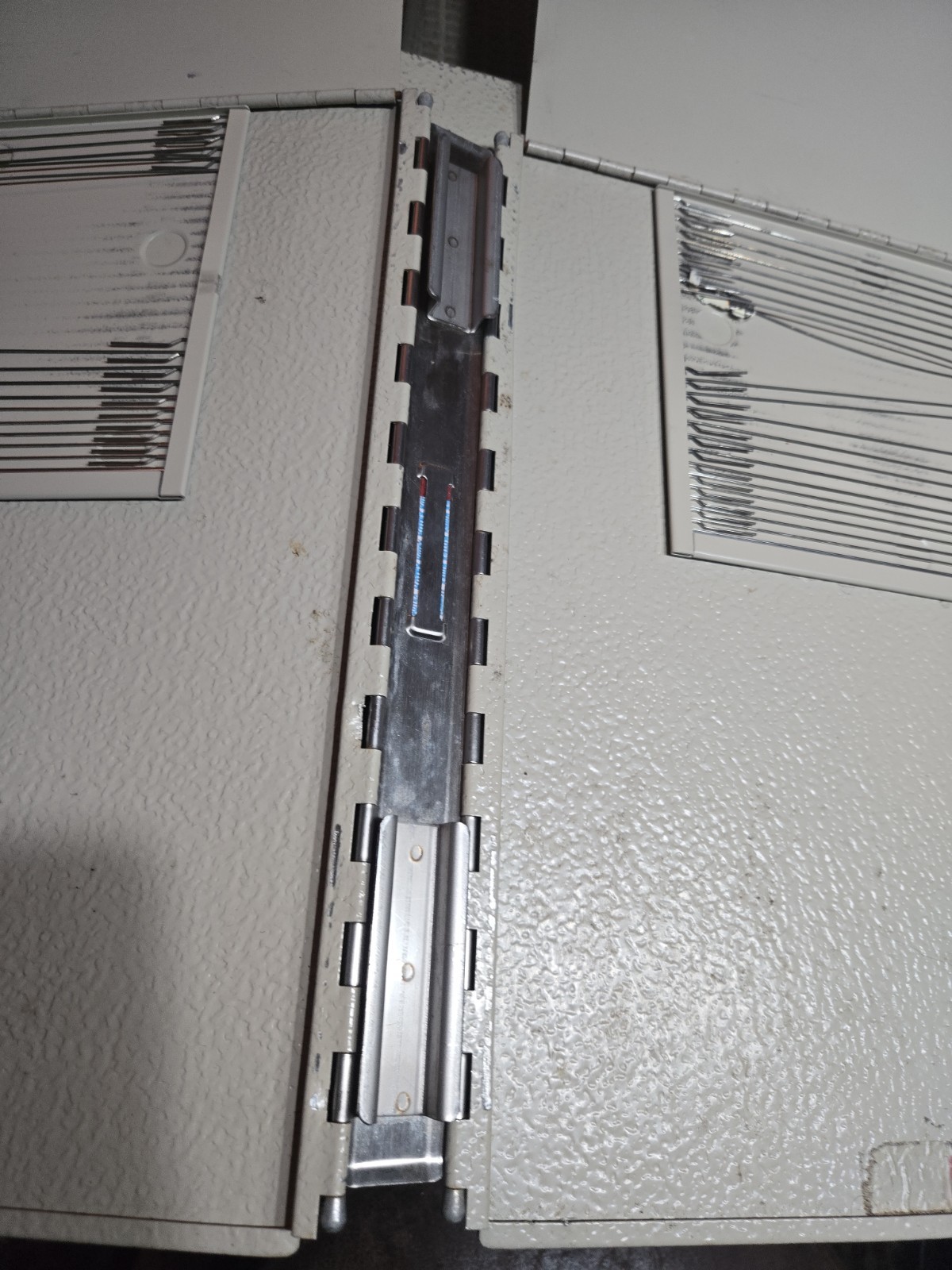Vintage Aluminum Binders Lot Of 5 16″x14″ L@@K