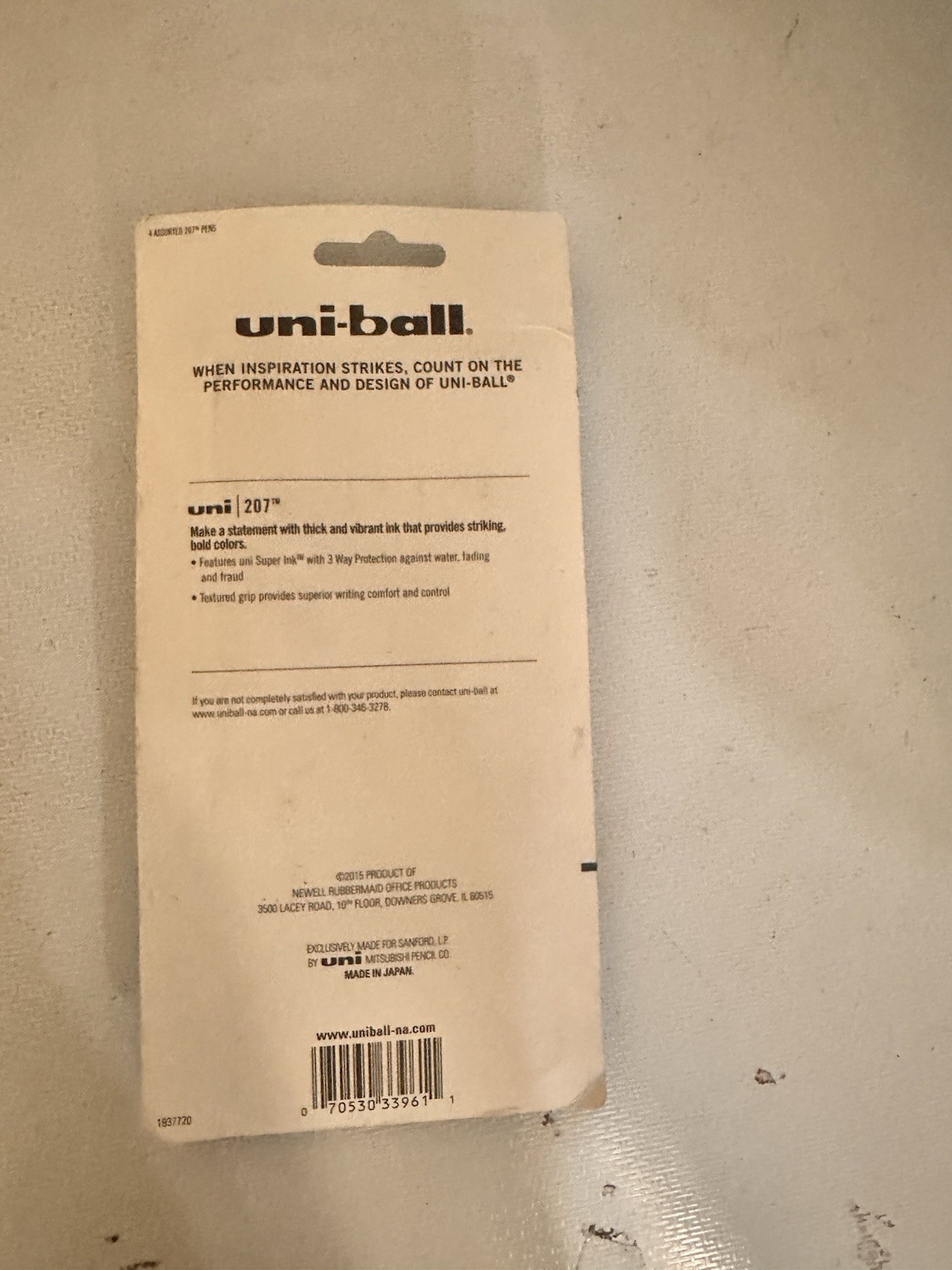 UNI-BALL 207 4 PACK OF 0.7MM GEL PENS~INCLUDES 2 BLACK, 1 BLUE & 1 RED INK~NEW