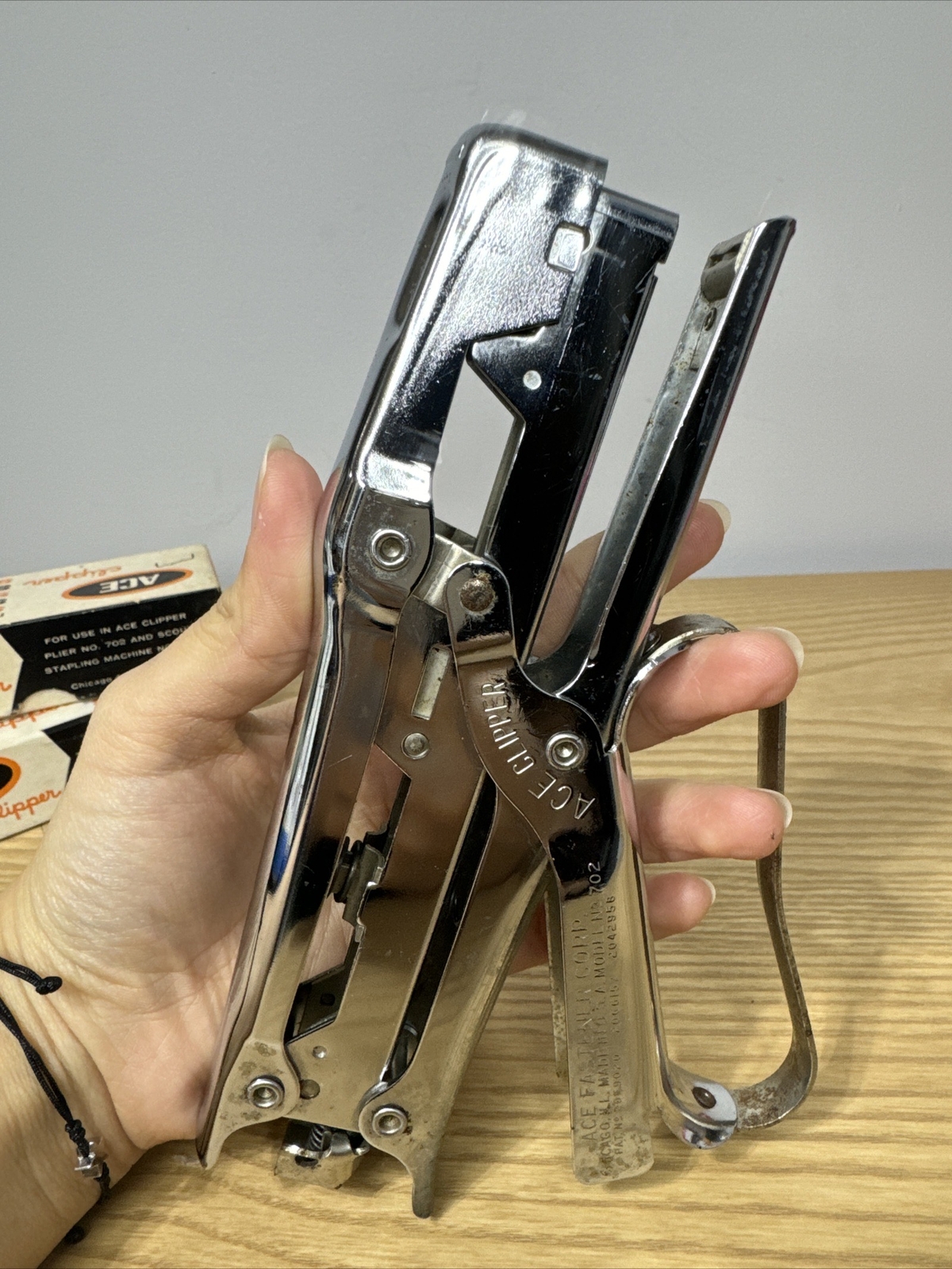 Vintage ACE Clipper Stapler No 700 Ace Fastener Corp, Handheld w/2Box of Staples