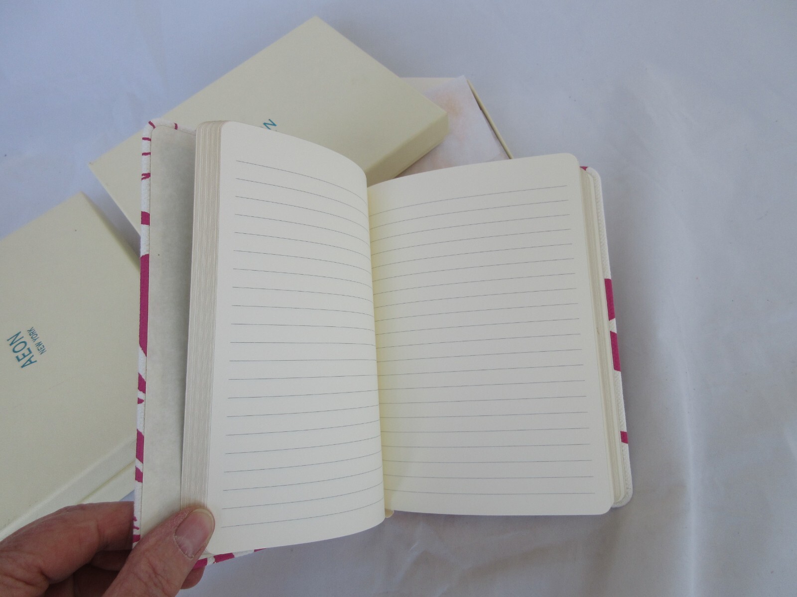 Journal 7″ Fabric Soft Cover 224 Lined Pages Graphic Image AEON New Box Pink