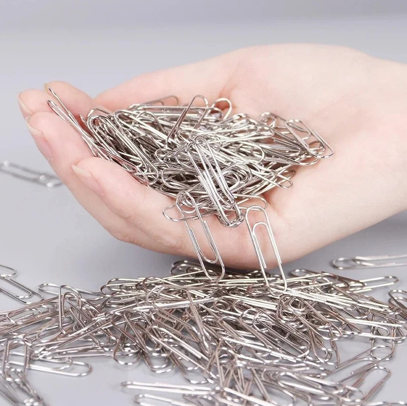 300pcs Large Paper Clips – Durable and Versatile for Office, School and Home Use