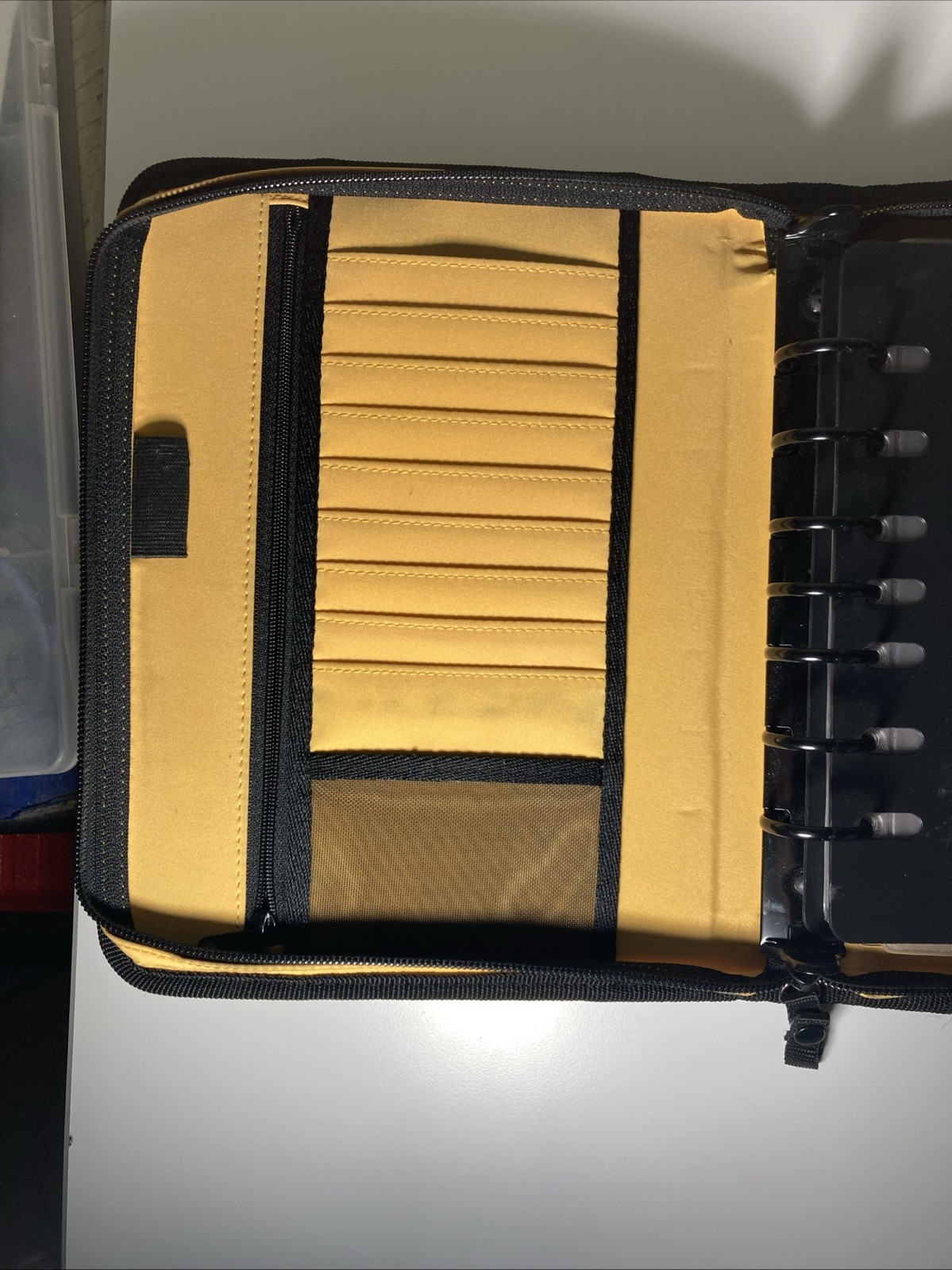 Franklin Covey 2001 Yellow 10x 8 7-Ring Zipper Binder