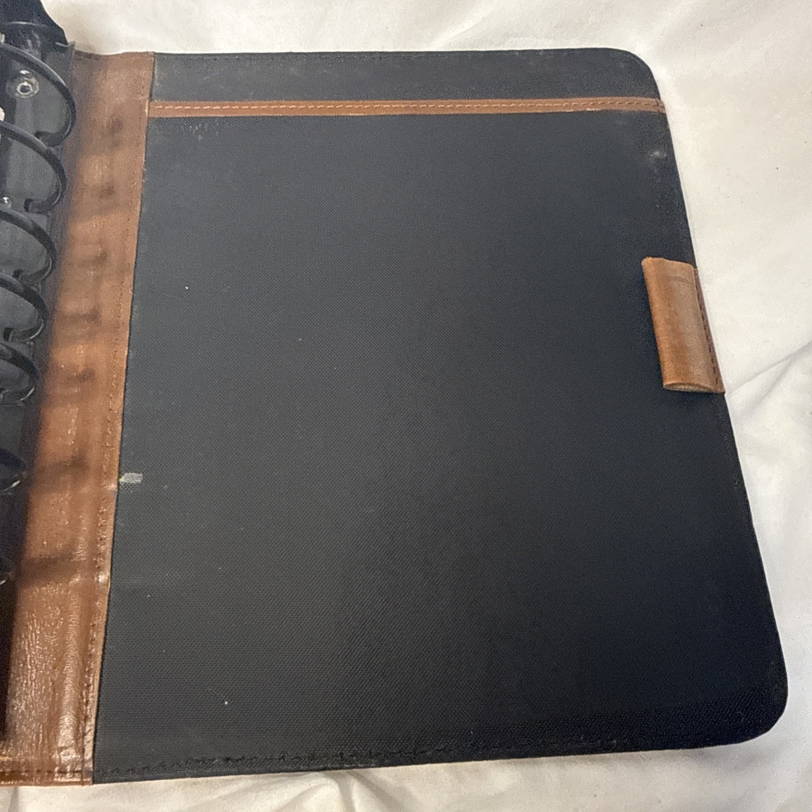 VTG 90’s Day-Timer Camel Tan Leather Binder Planner Inserts Stickers Labels 9.5”