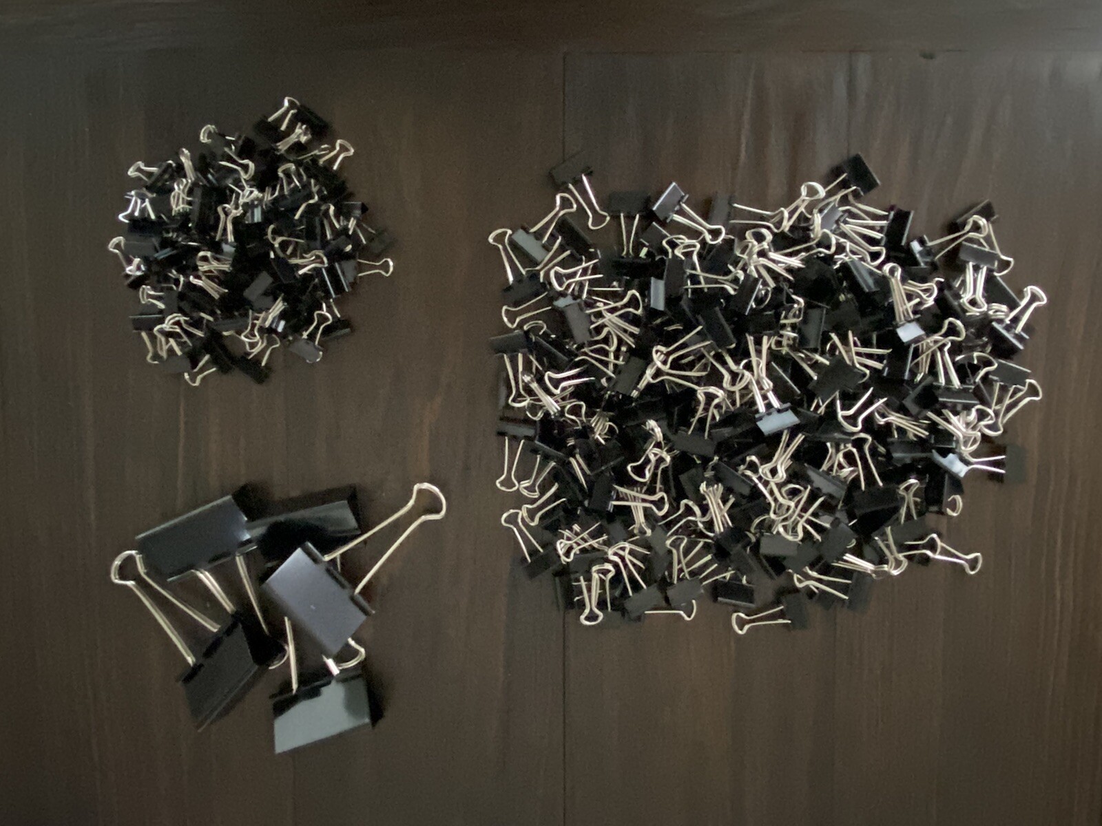 BINDER CLIPS – HUGE LOT OF 630+, VARIOUS SIZES, SEE DESCRIPTION *OVER 5.5 LBS*