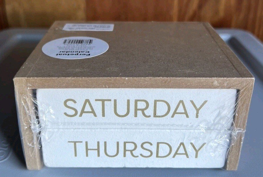 Perpetual Calendar Desktop Blocks Brown White Gift New Year 4.5″x4″x2.25″ New