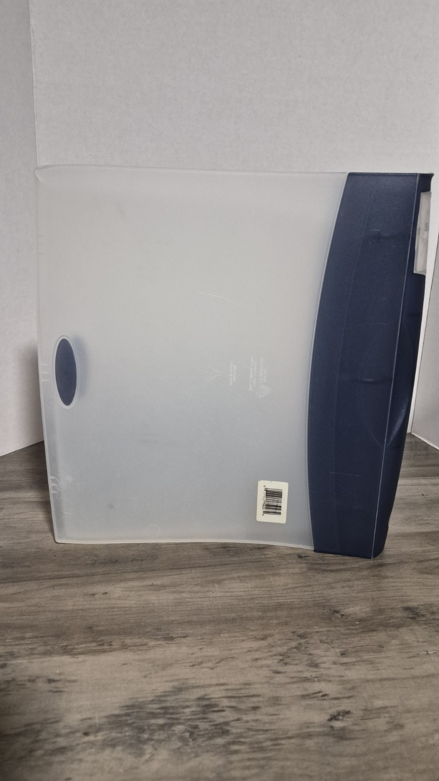 Avery Silhouette Heavy Duty Hard Poly Round 1.5” Three Ring Binder Blue