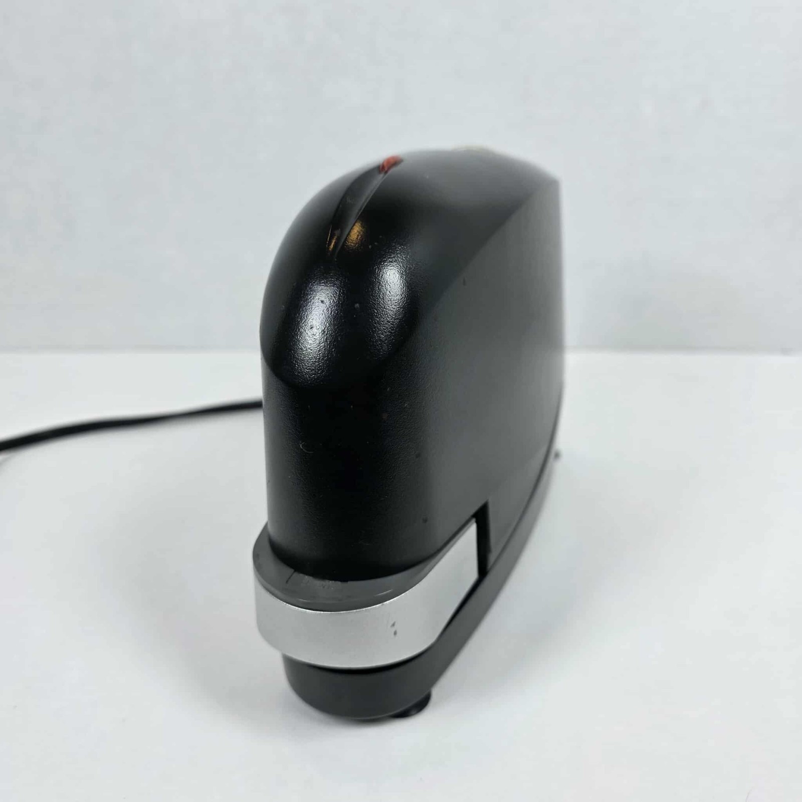 Bostitch B8E-VALUE B8 Impulse 45 Sheet Electric Stapler and Staples – Black