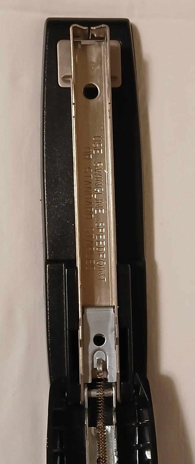 Swingline Model 545 Black Standard Desktop Stapler Lightweight Easy To Use EUC