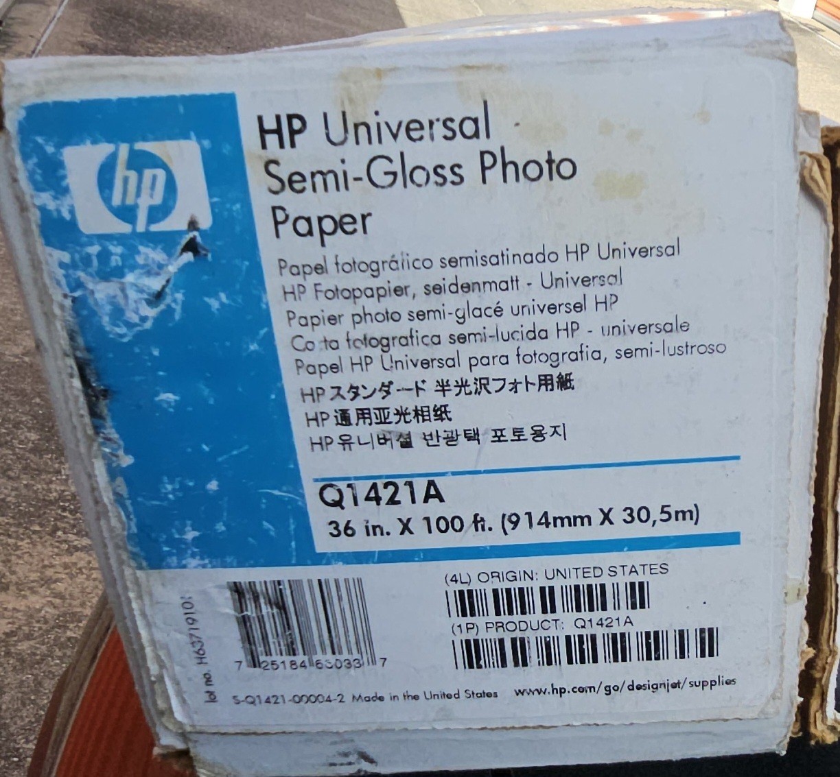 HP universal Large Format Semi-Gloss Photo Paper 36″ x 100 ft. Q1421A