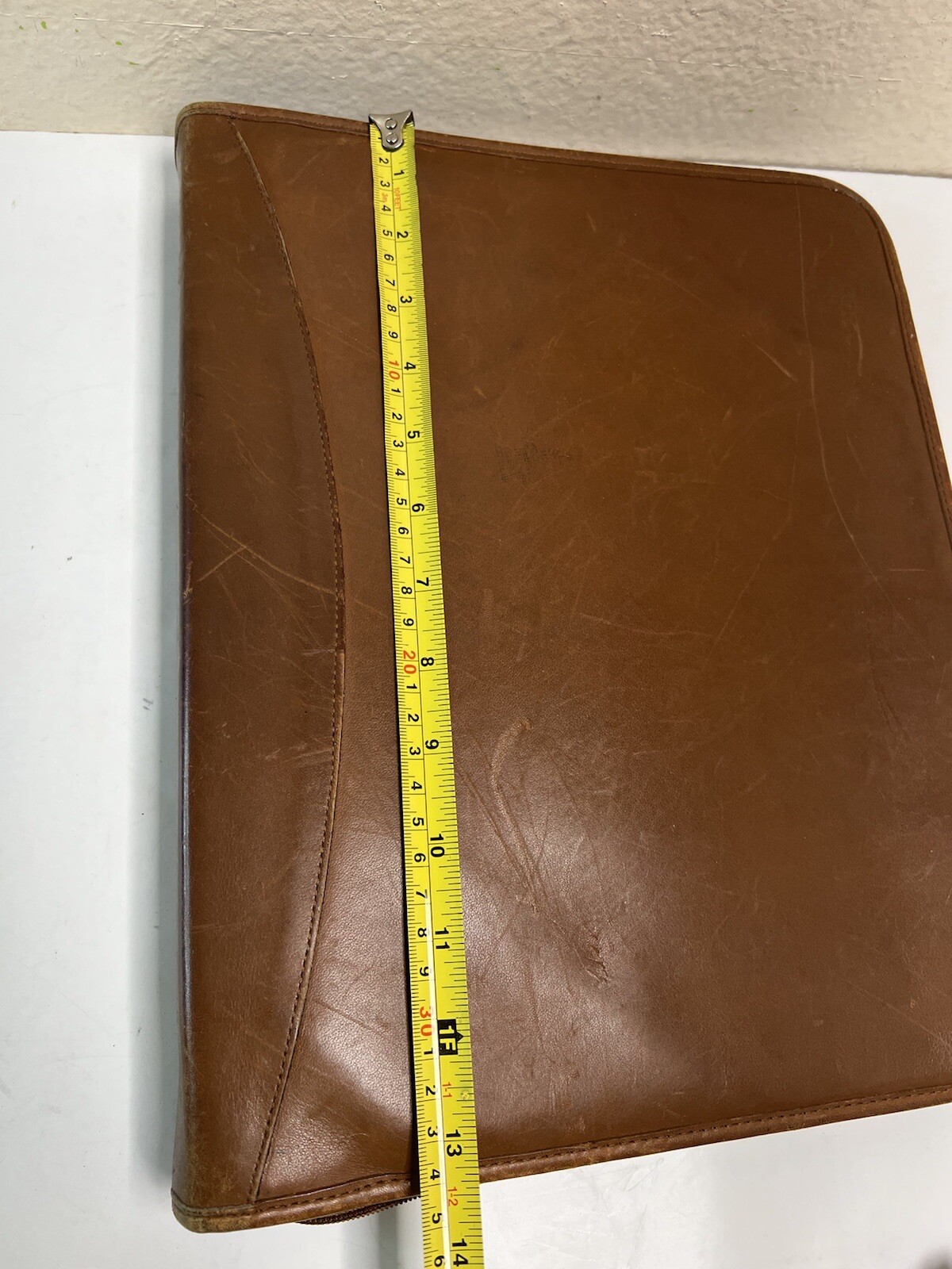 LEVENGER ZIP AROUND BRIEFCASE PADFOLIO 11×13