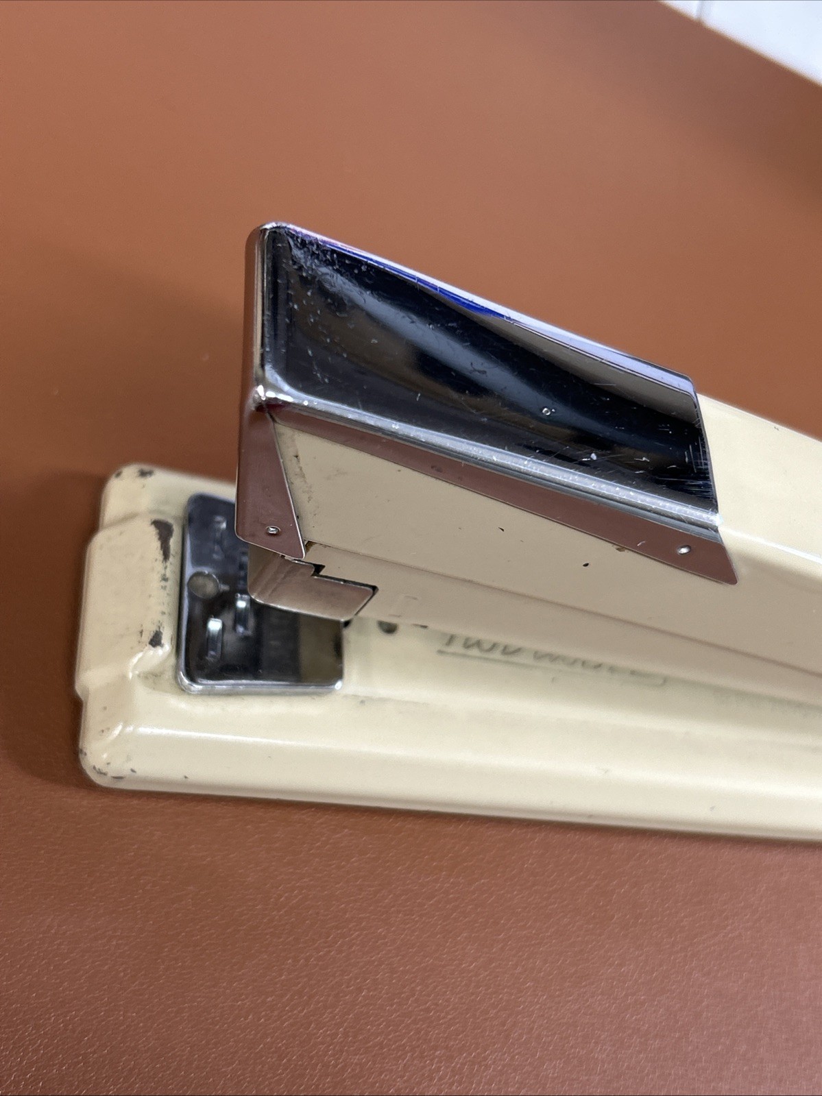 Novus B22 Mid Century Modern Stapler Beige Desk Top Made In Germany 7 3/4”
