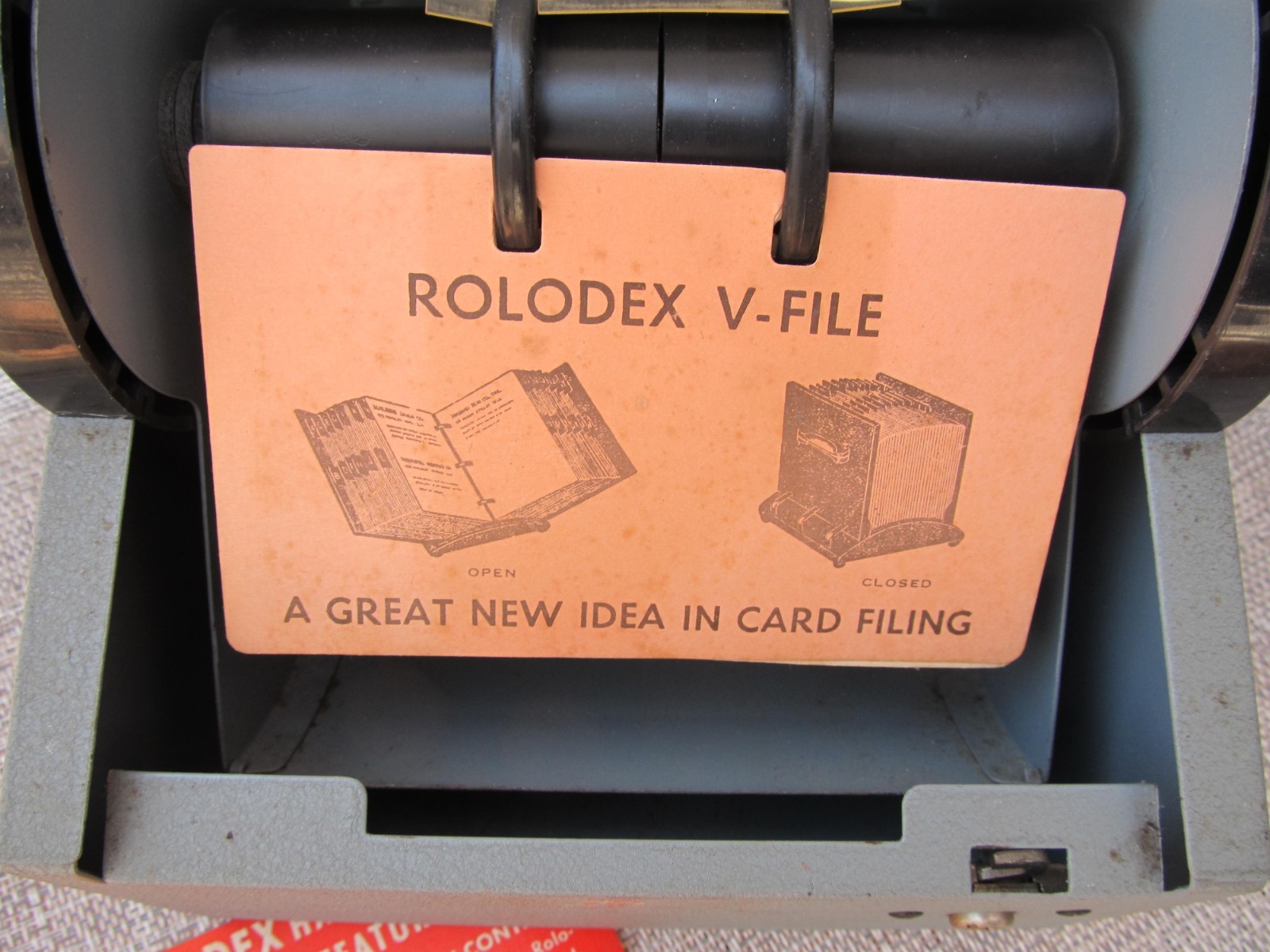 Vintage ~ Rolodex 5350 Textured Metal Gray Address Card File (No Key) USA