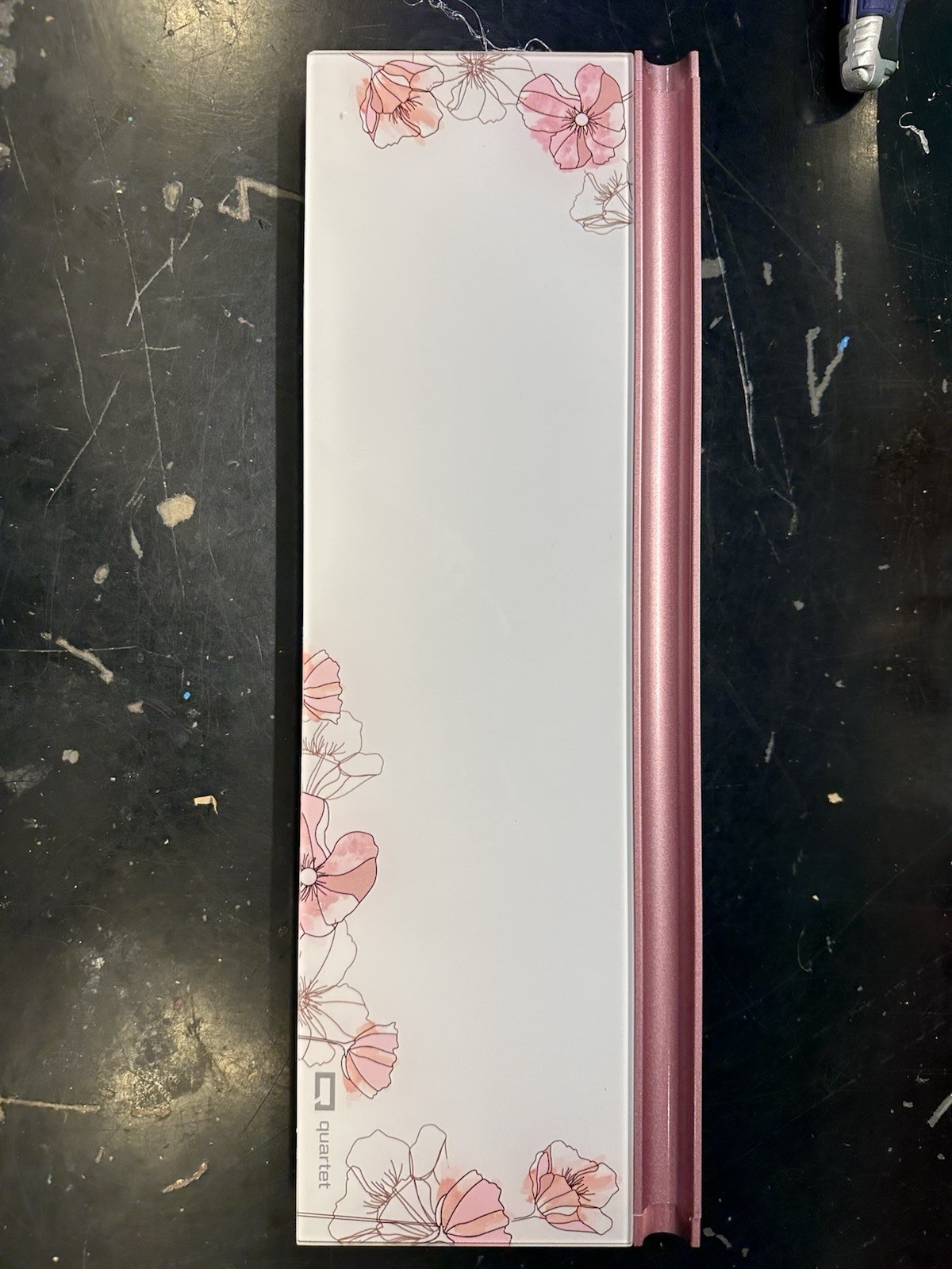 Quartet Glass Desktop Pad, Floral White with Rose Gold, Glass Surface