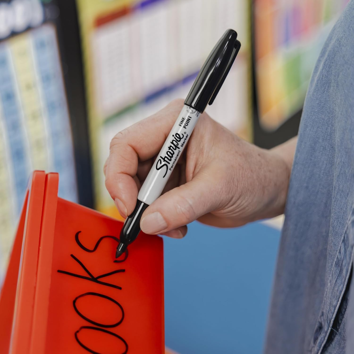 Permanent Markers Bulk Set Fine Tip Markers Set for Plastic Metal Wood and More