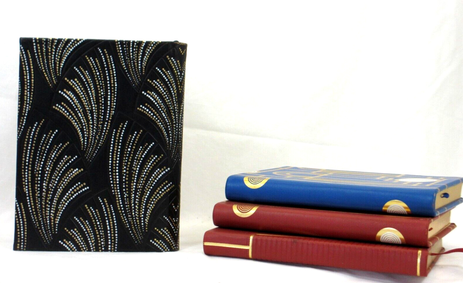 Graphic Image Metropolis Journal 7″ Leather Hardcover 224 Lined Pgs Feather BLK