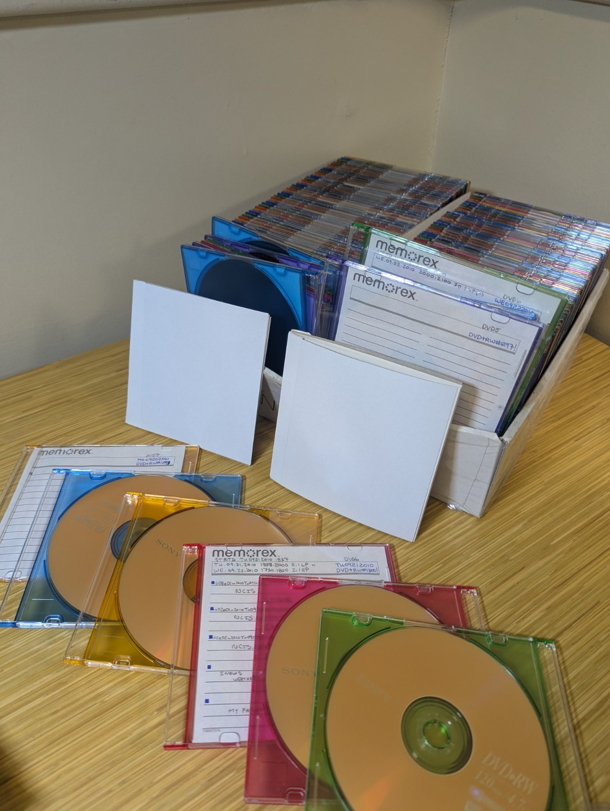 KSE Lot of 173 Sony DVD-RW 4.7GB 120Min Accucore Rewritable Discs & Jewel Cases