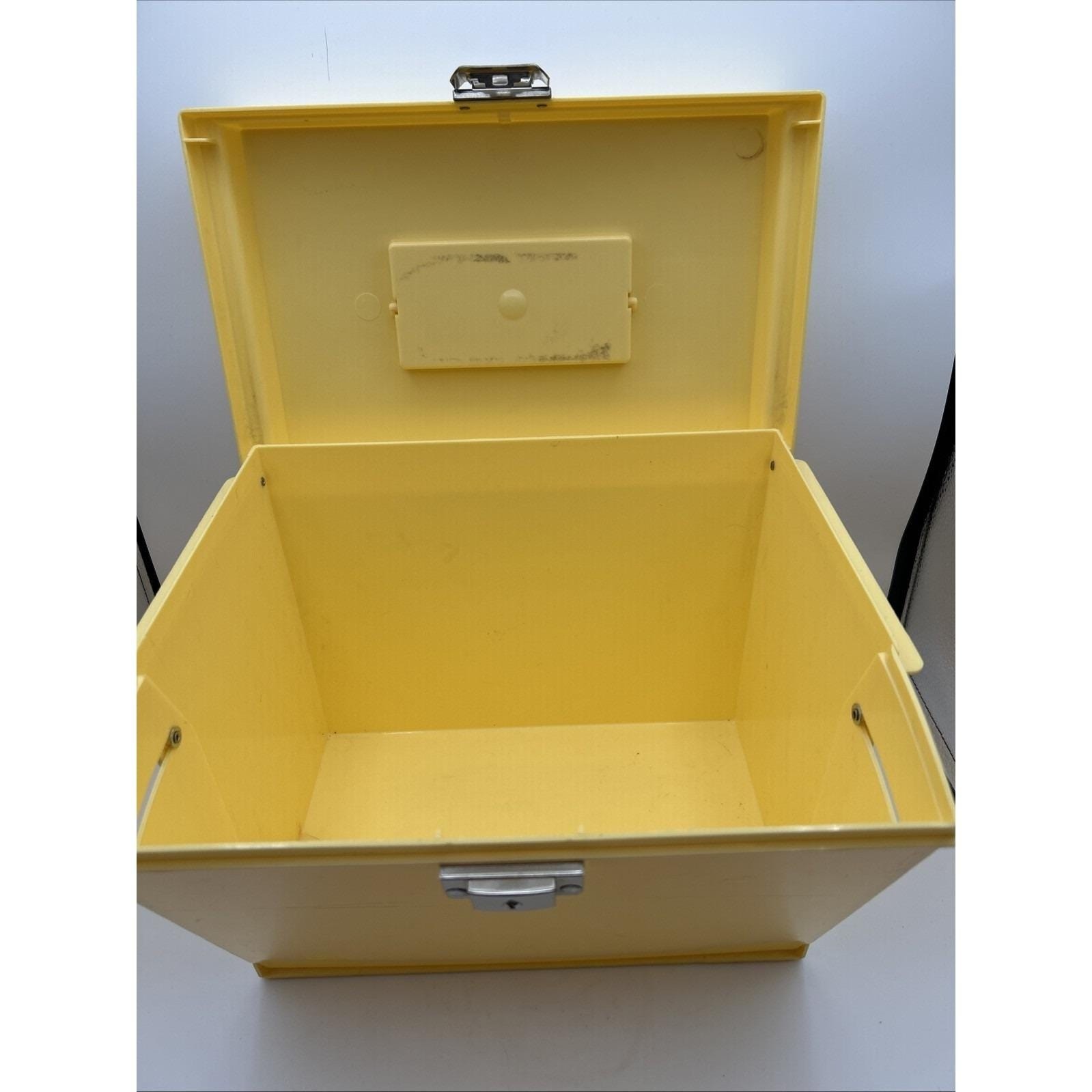 Oxford File-It Portable File Box Large Yellow Plastic Vintage Latch Handle 13×11