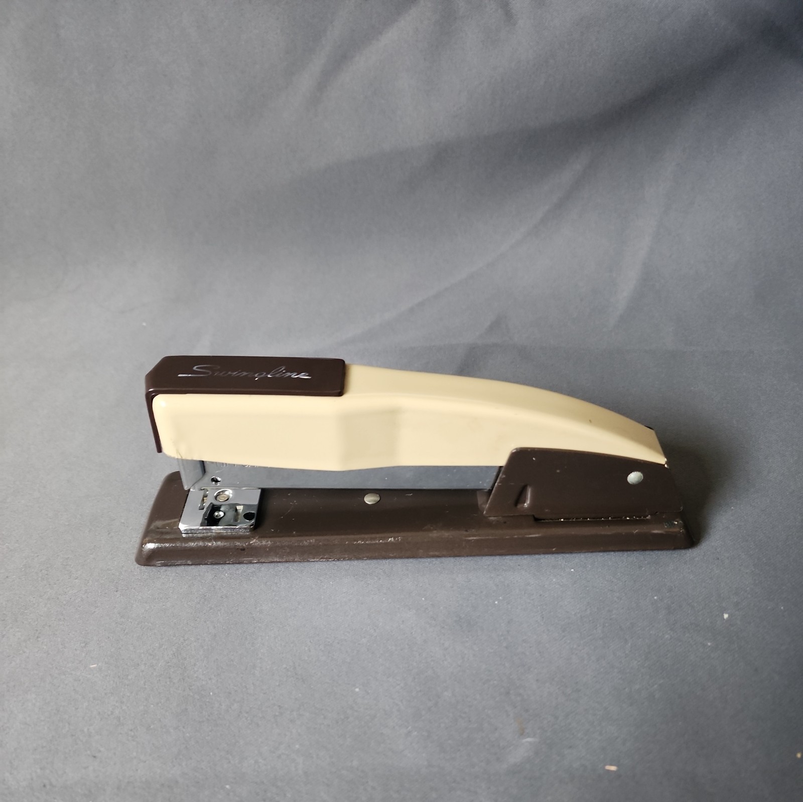 Lot of 6 Swingline Staplers 747 444 405 Gray Black Tan/Brown