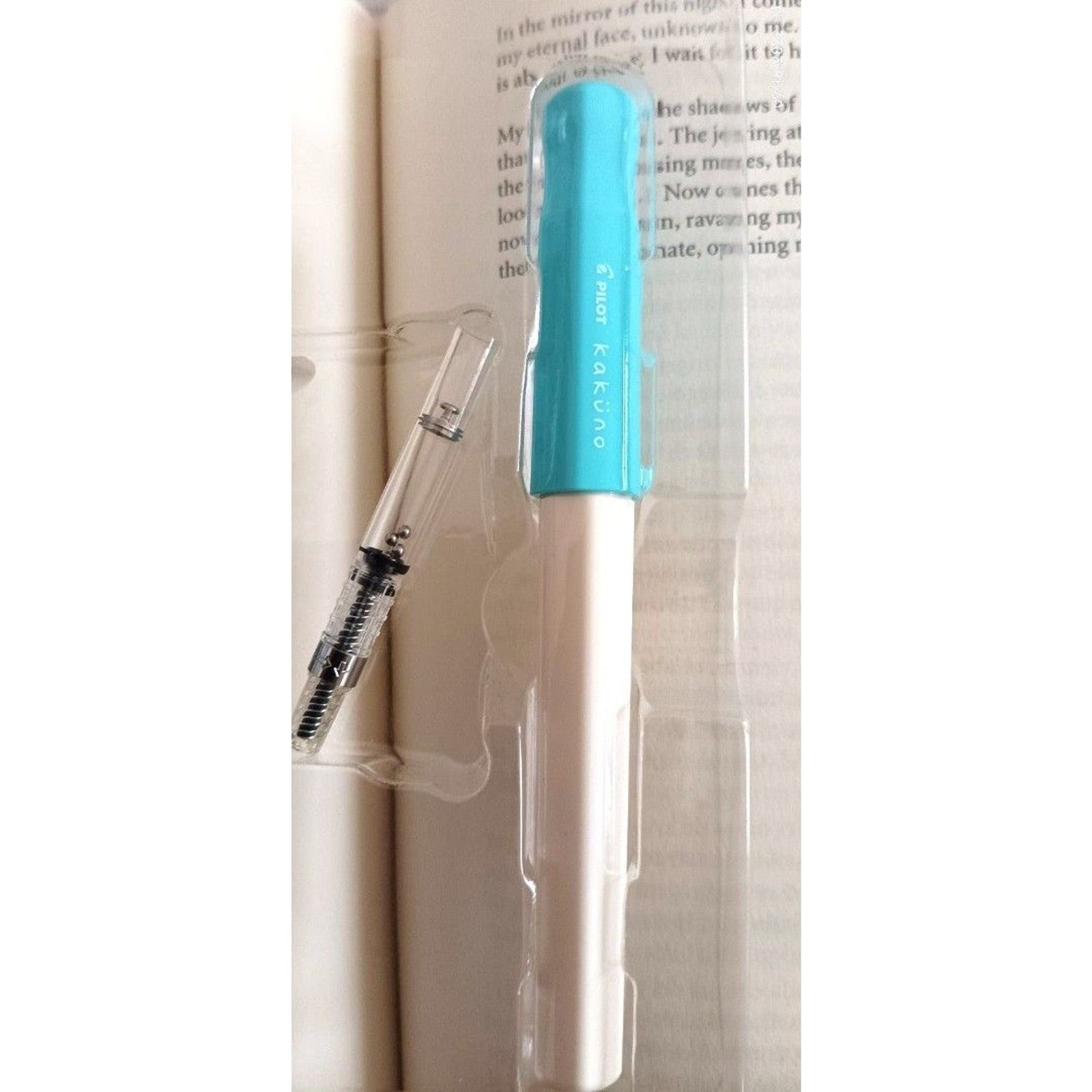 Pilot kakuno smiling medium nib white and blue fountain pen