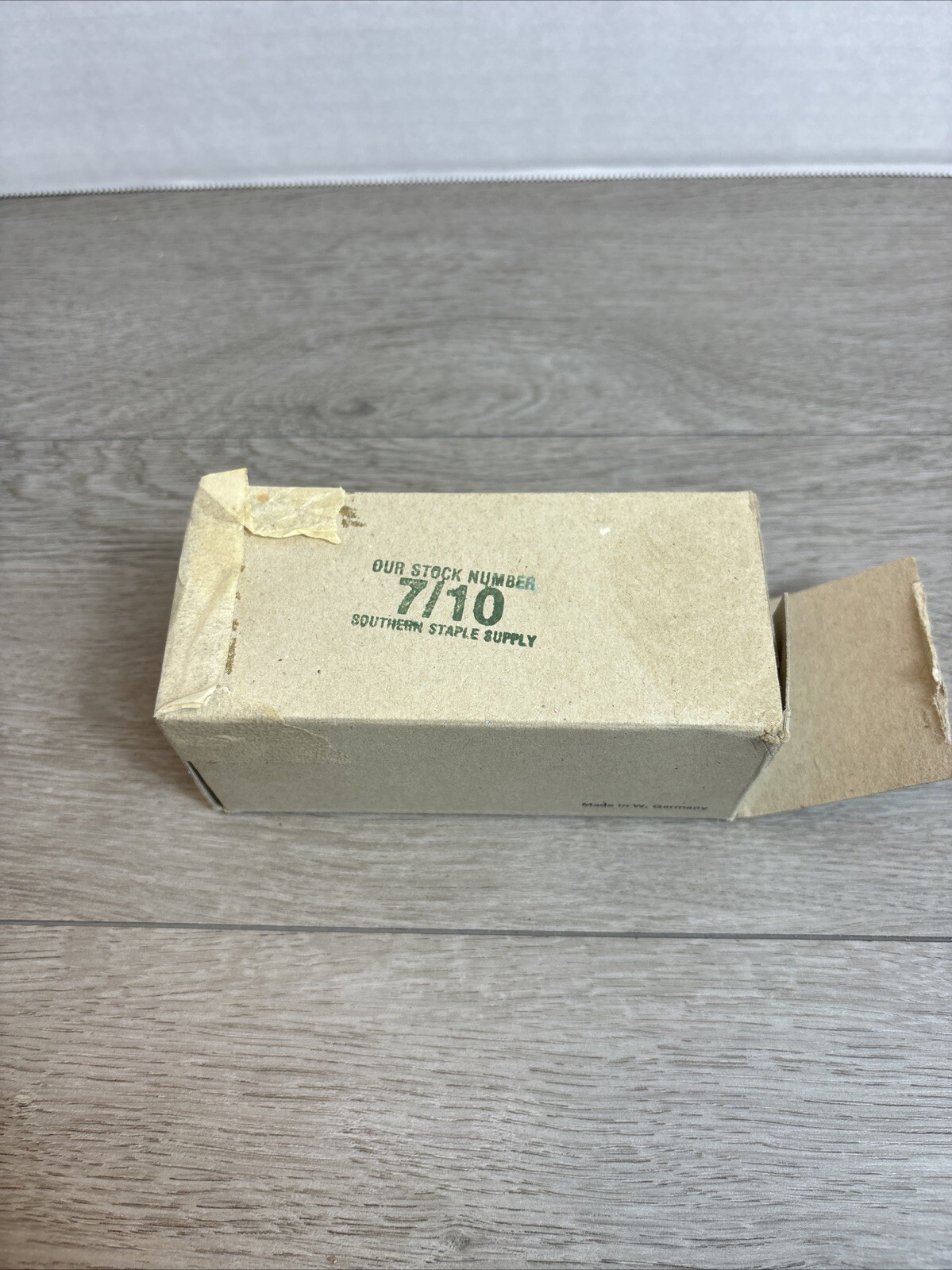 Southern Staple Supply 10000 Staples 7/10 3/8” Made In Western Germany
