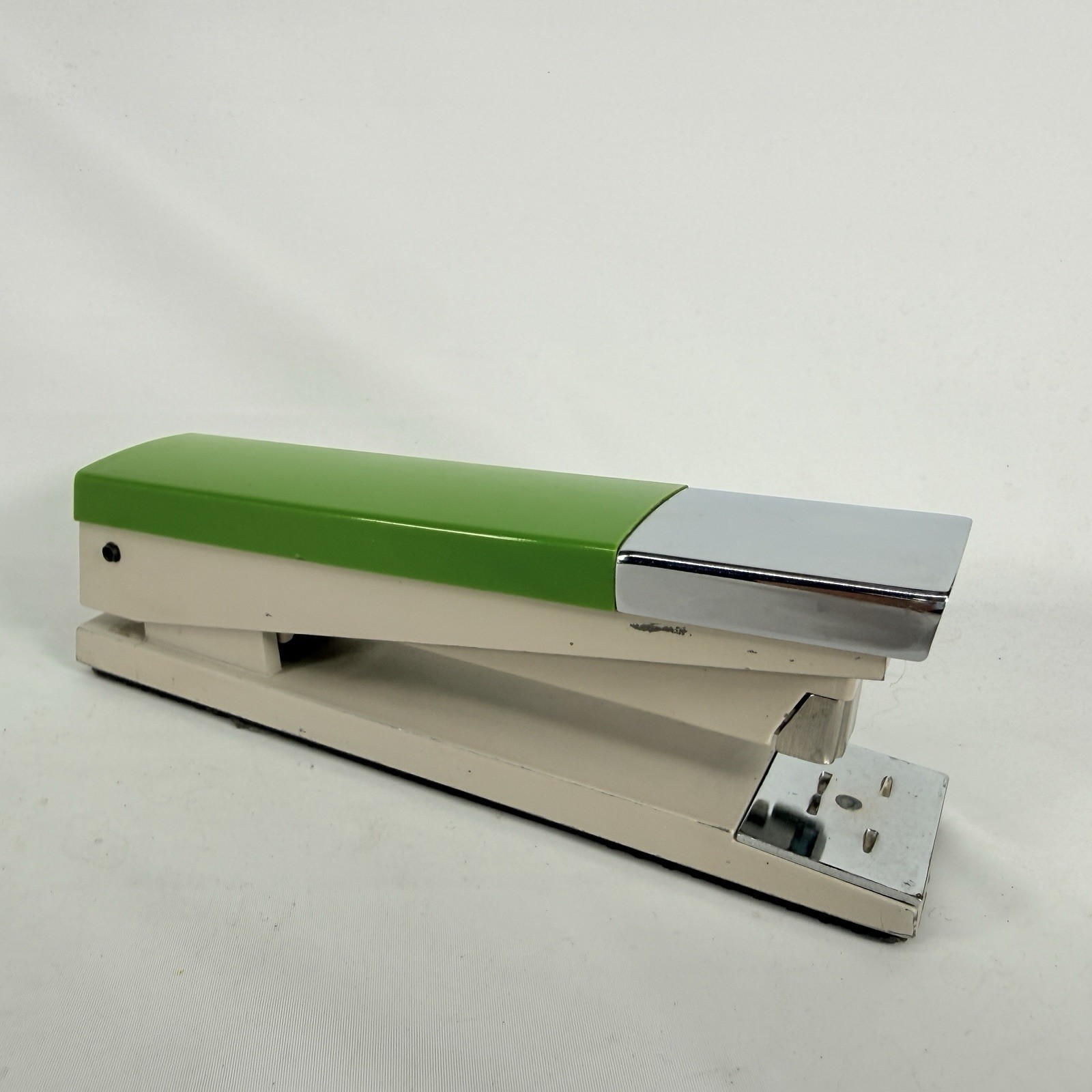 Vintage ACCO 20 STAPLER Lime Green Avocado Green MCM Mod Retro Made In USA