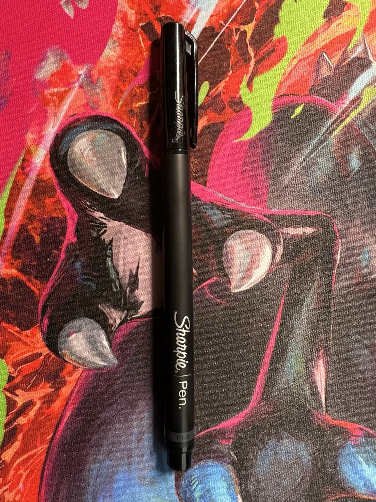 Single 1742663 Sharpie Fine Point Writing Pen Open Stock-Black