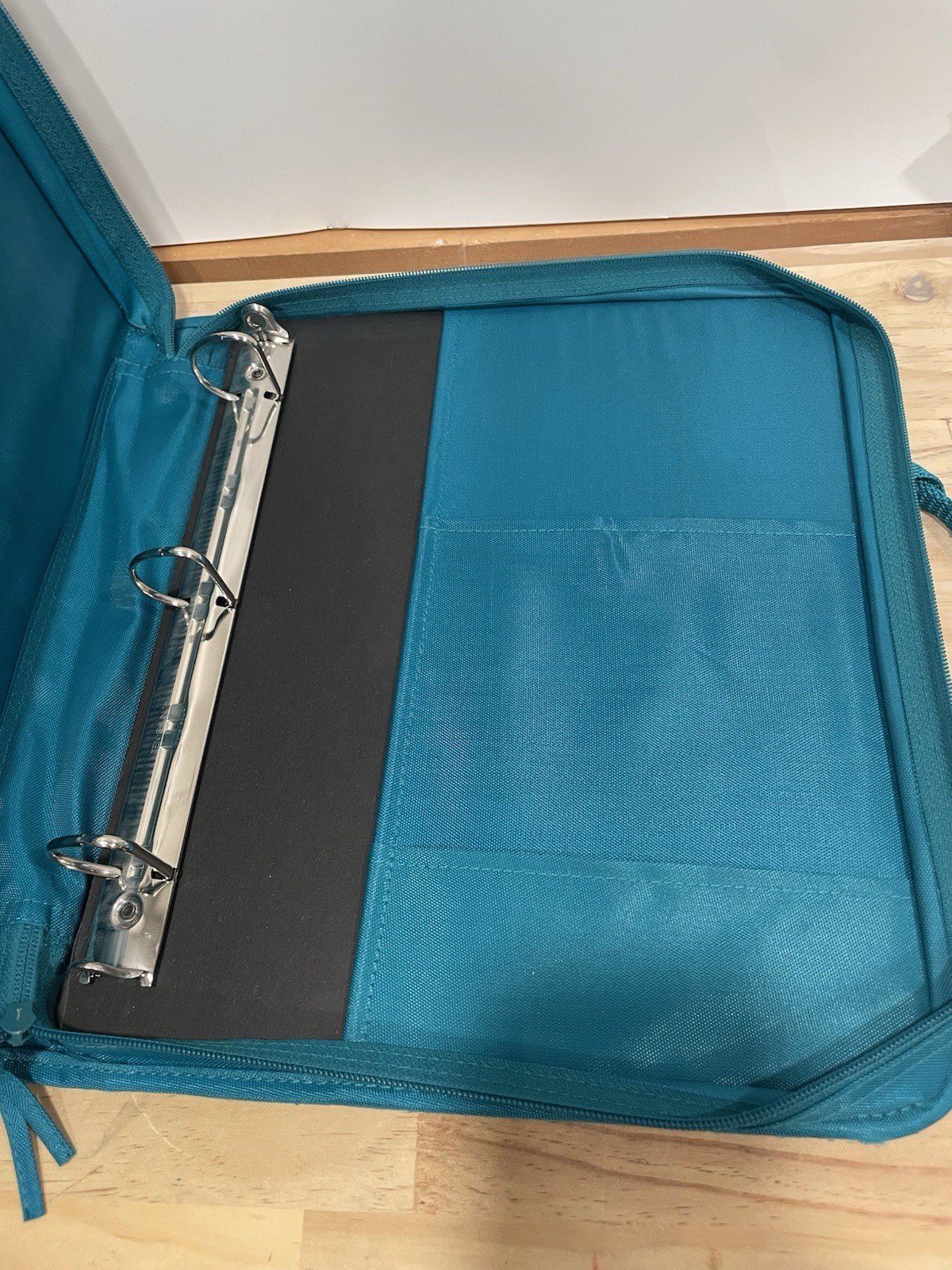 NICE!!! Vintage Pen-tab Pro 3 Ring Binder Black 1990s Organizer RETRO Teal
