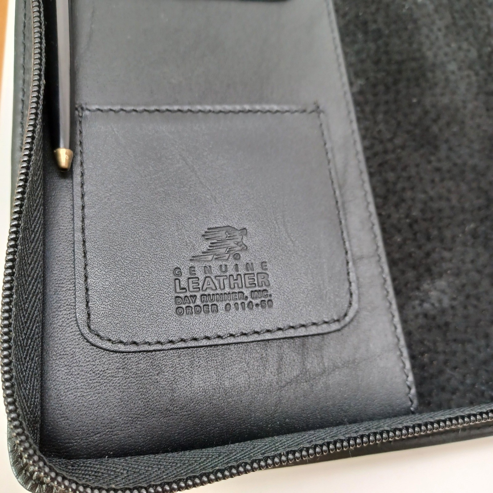Day Runner Genuine Black Leather Zip Around Organizer Binder Planner Business